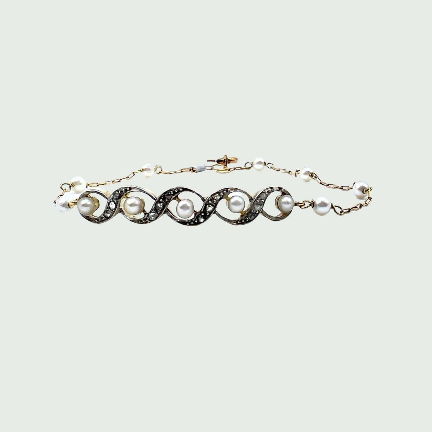 Bracelet Art déco de 1935 en or jaune et platine avec perles et diamants en vente 1