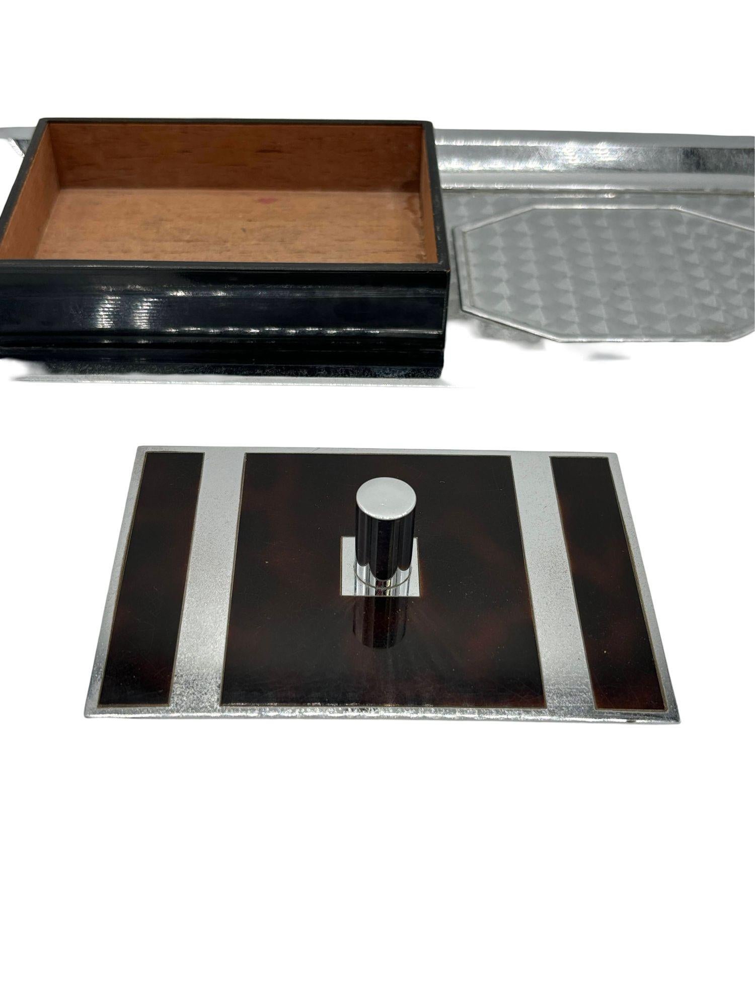 1935 Art Deco Tortoise Smokers Set Tray, Cigarette Case w/ Lighter by Ronson For Sale 8