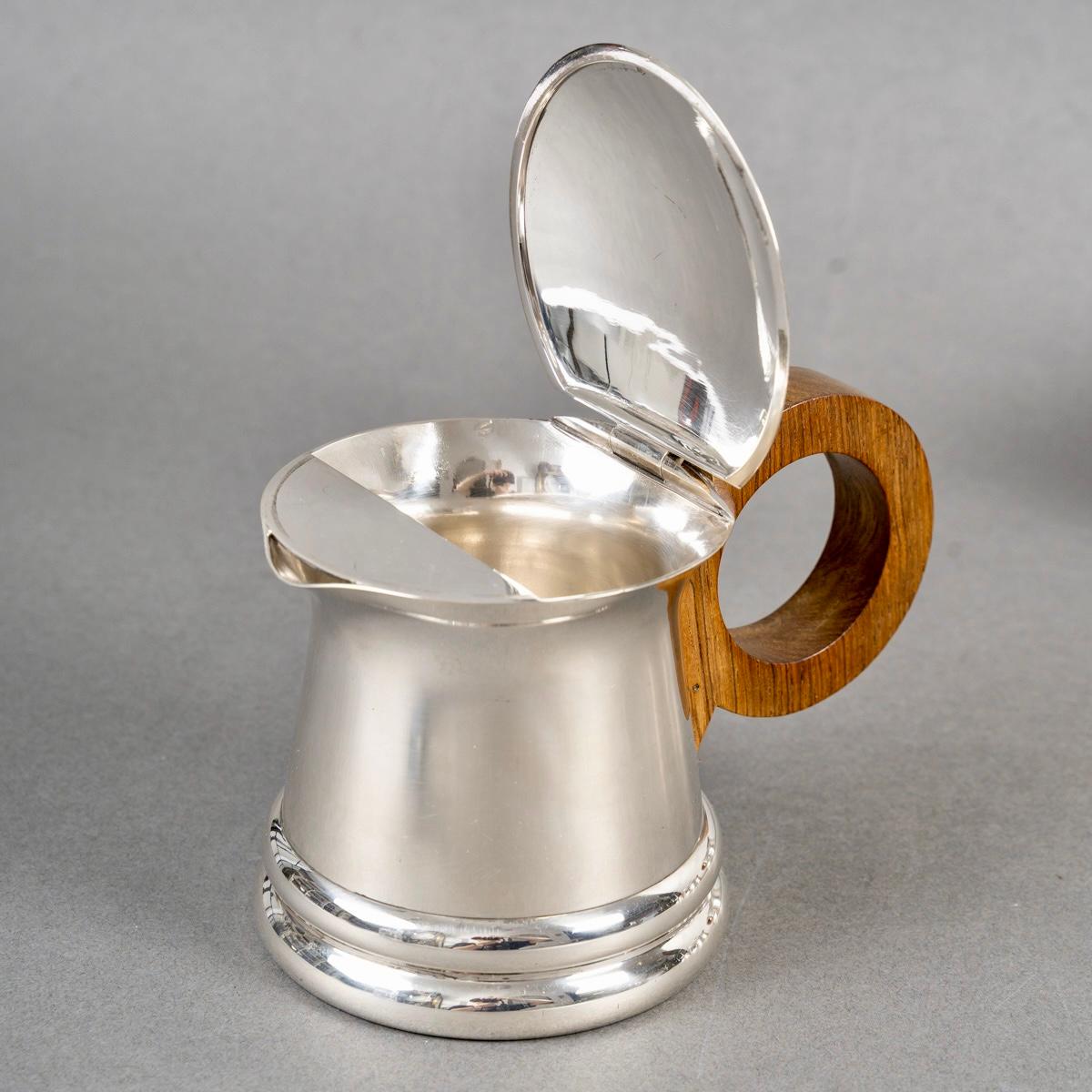 1935 Jean E Puiforcat Art Deco Modernistisches Tee-Couchtisch-Set aus Sterlingsilber und Palisanderholz im Zustand „Gut“ im Angebot in Boulogne Billancourt, FR