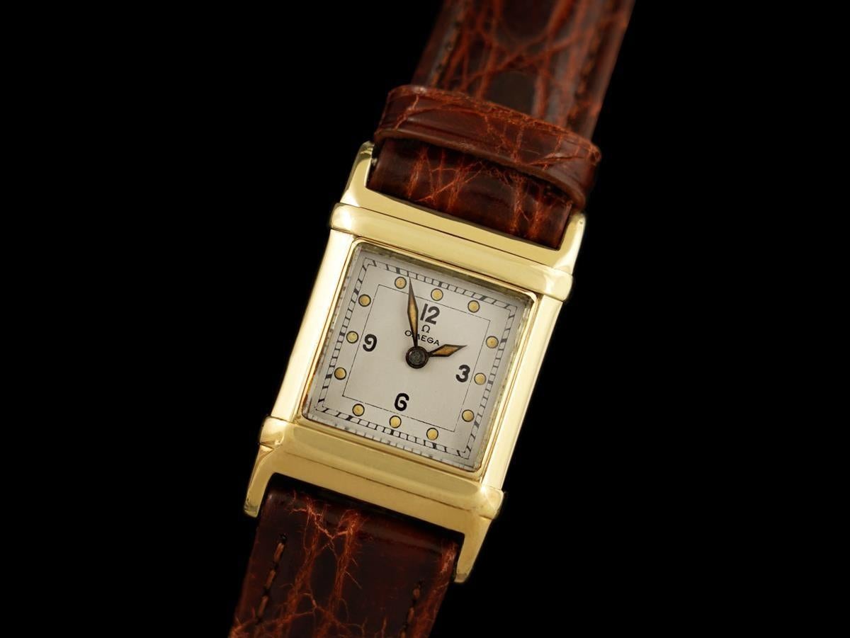 1935 Omega Marine Seltene frühe wasserdichte Uhr mit patentiertem Gehäuse - 14K Gold im Angebot 1