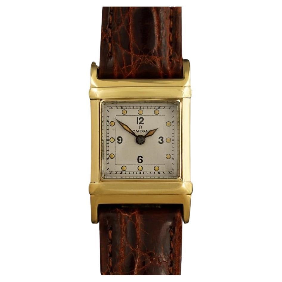 1935 Omega Marine Seltene frühe wasserdichte Uhr mit patentiertem Gehäuse - 14K Gold im Angebot