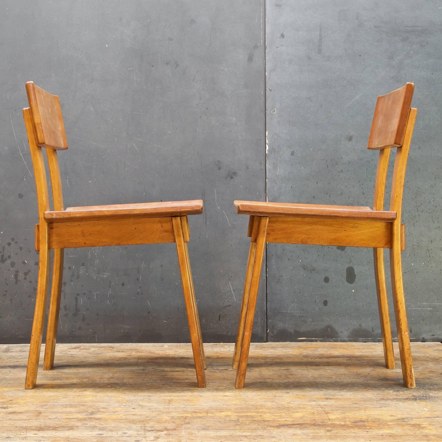 1930s Russel Wright American Modern Furniture Design Chairs