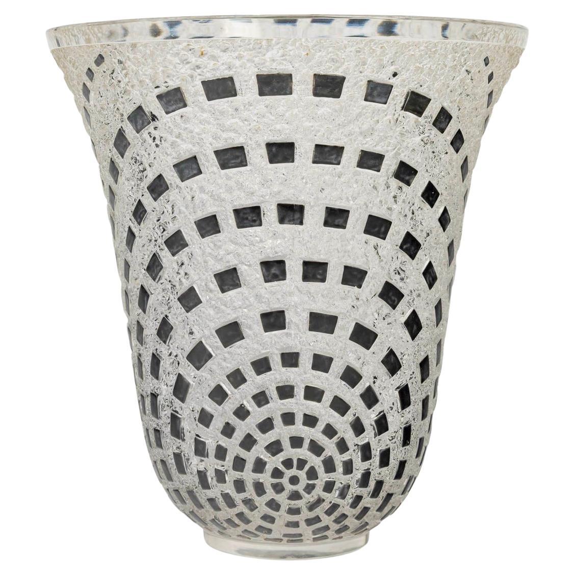 1935 Jarrón Art Déco René Lalique Vidrio de Damiers con esmalte negro
