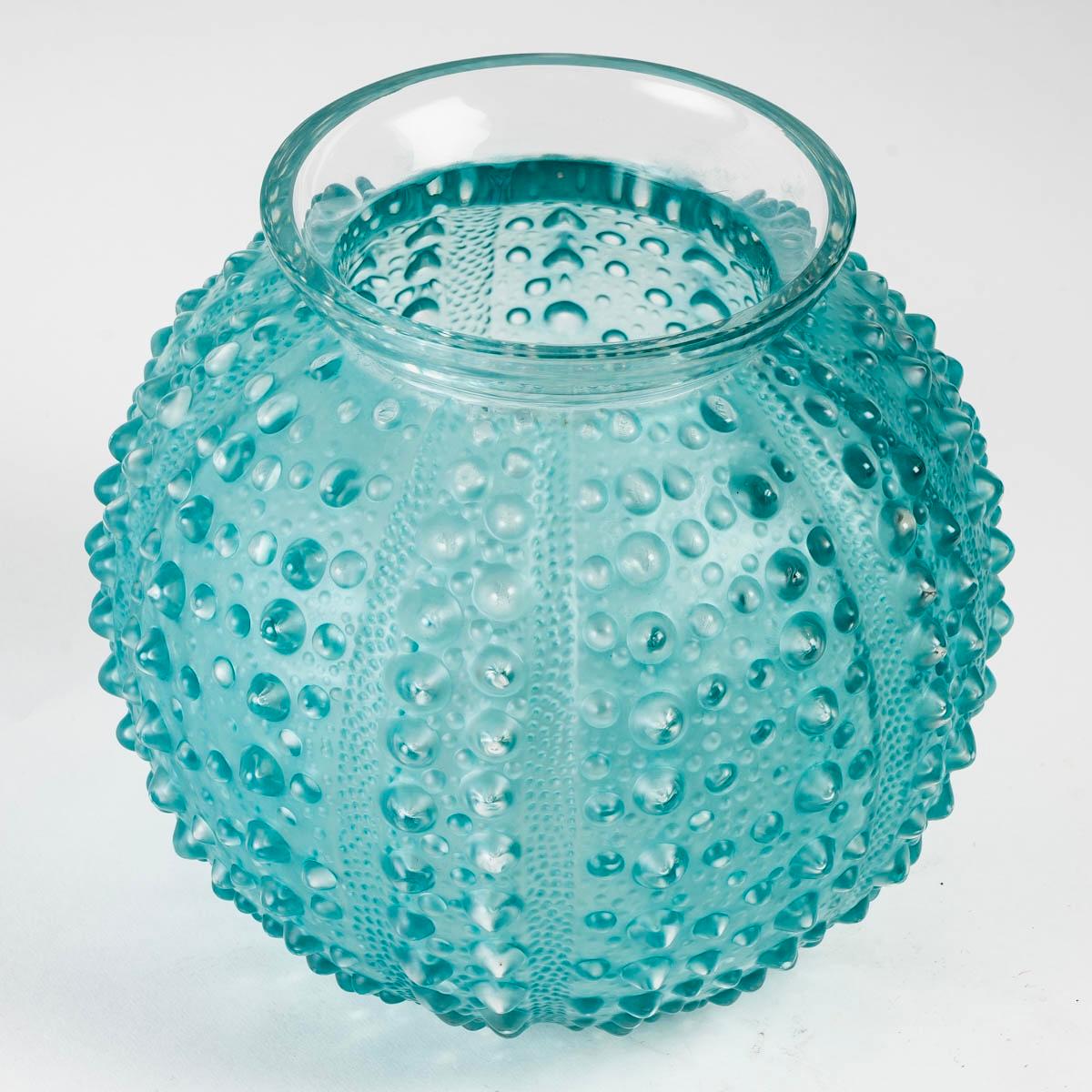 French 1935 René Lalique Oursin Vase Frosted and Clear Glass with Green Patina