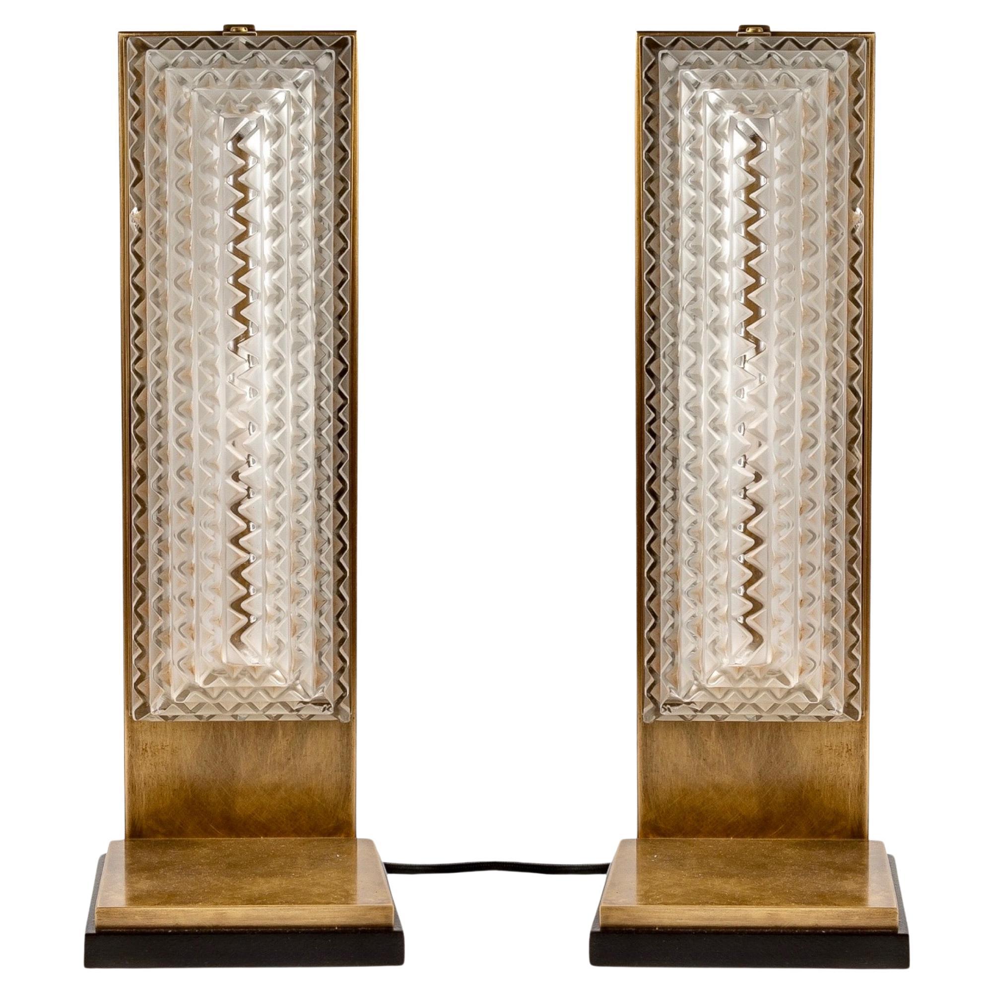 1935 René Lalique, Paar Art Deco Normandie-Lampen Glas, Holz und Messing im Angebot