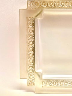 1935 René Lalique Paquerettes Plate Low Bowl Glass with Sepia Patina