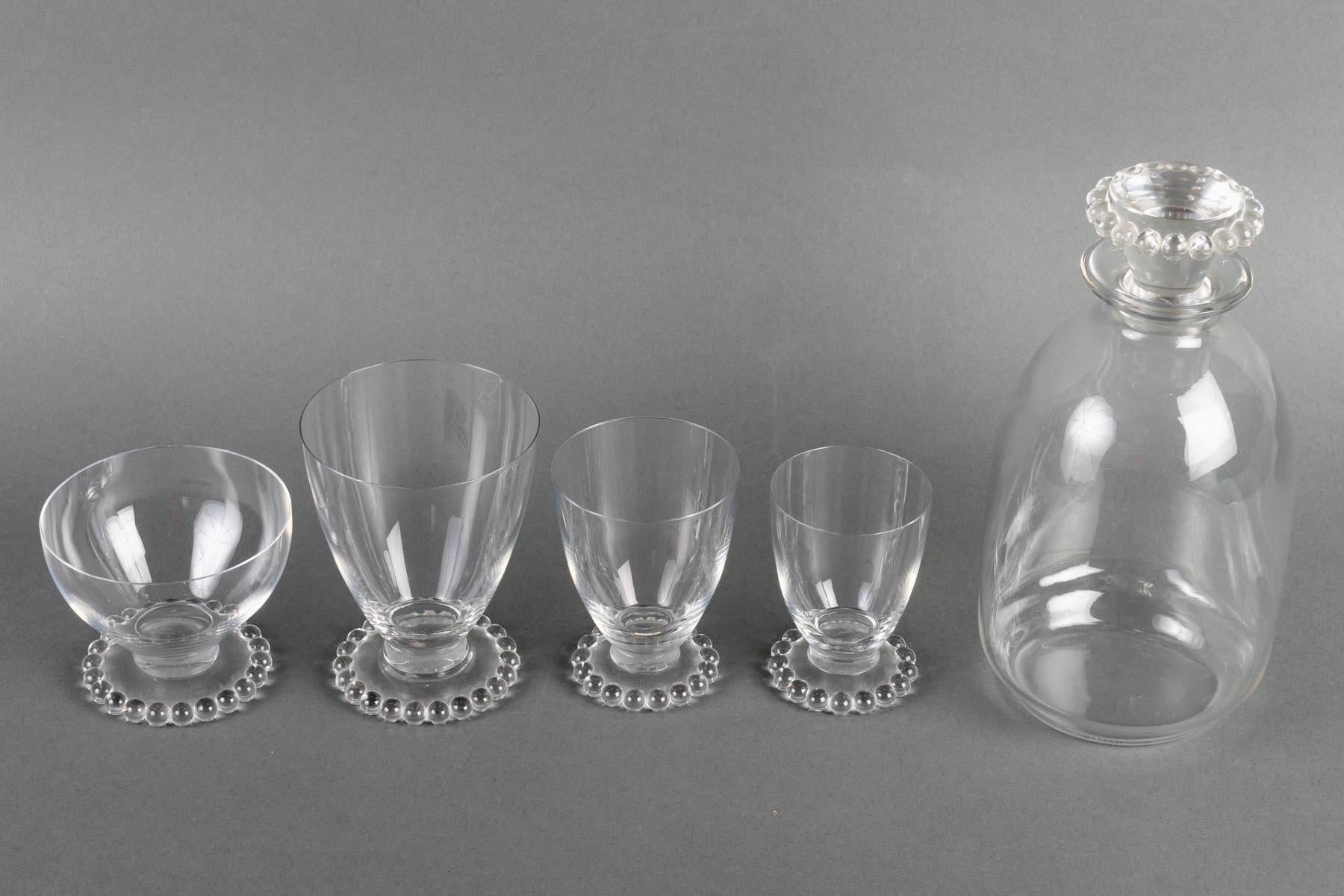 Set of tablewares glasses and decanters 