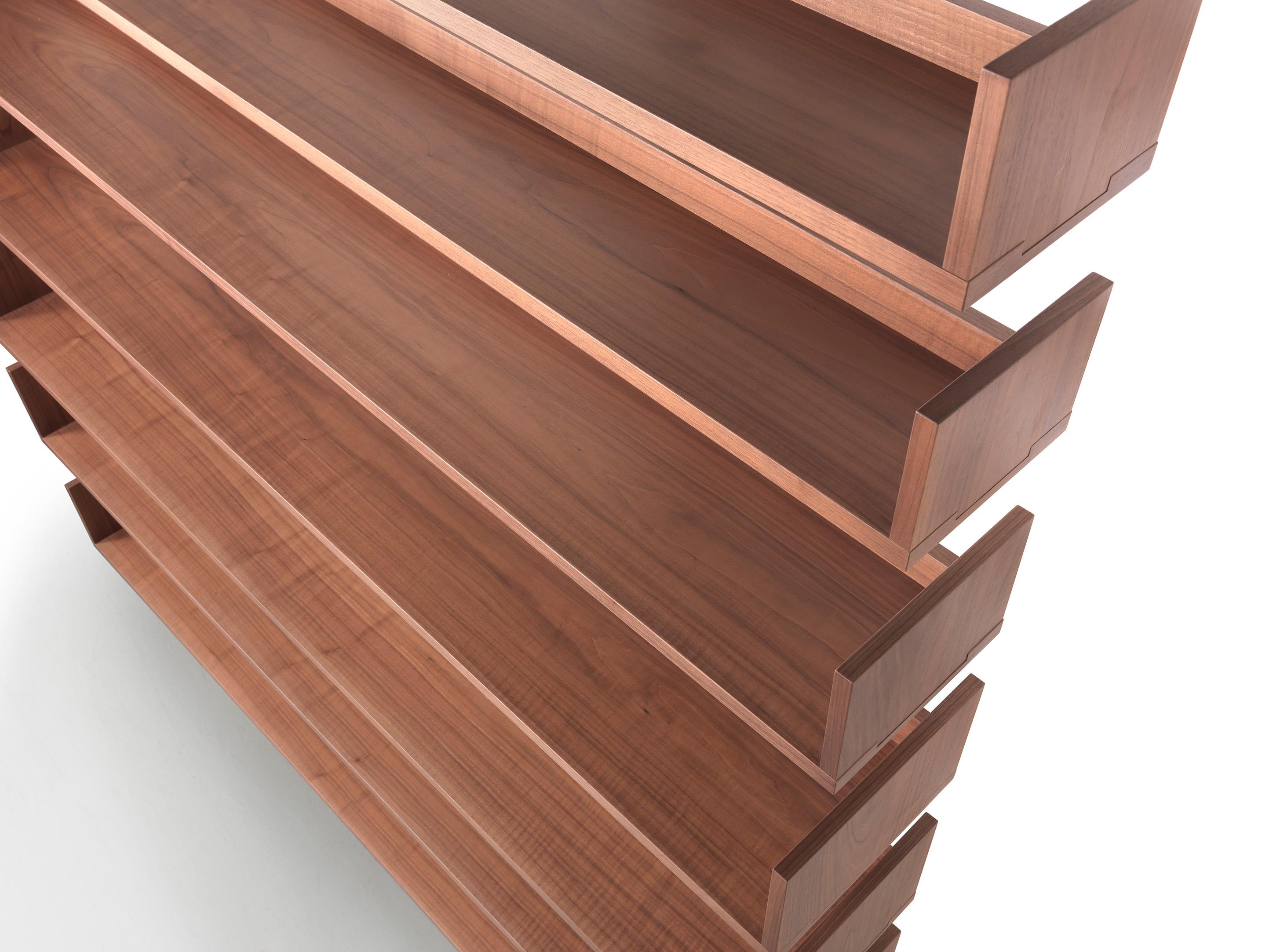 Metallo 1935 Series bookshelf designed by Carlo Scarpa for Bernini, 1979 in vendita