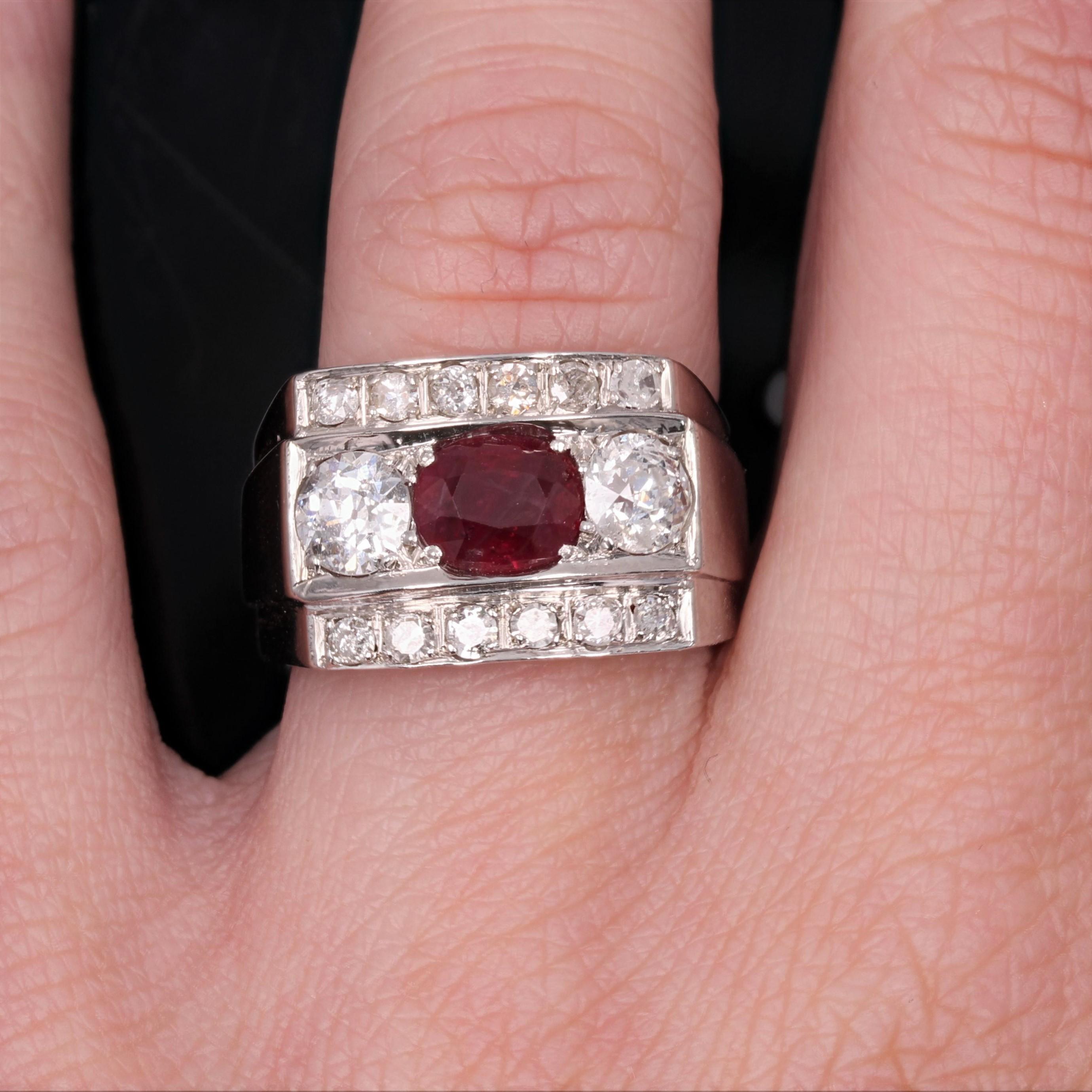 1935s Art Deco 1.40 Carat Ruby Diamonds Platinum Signet Ring 3