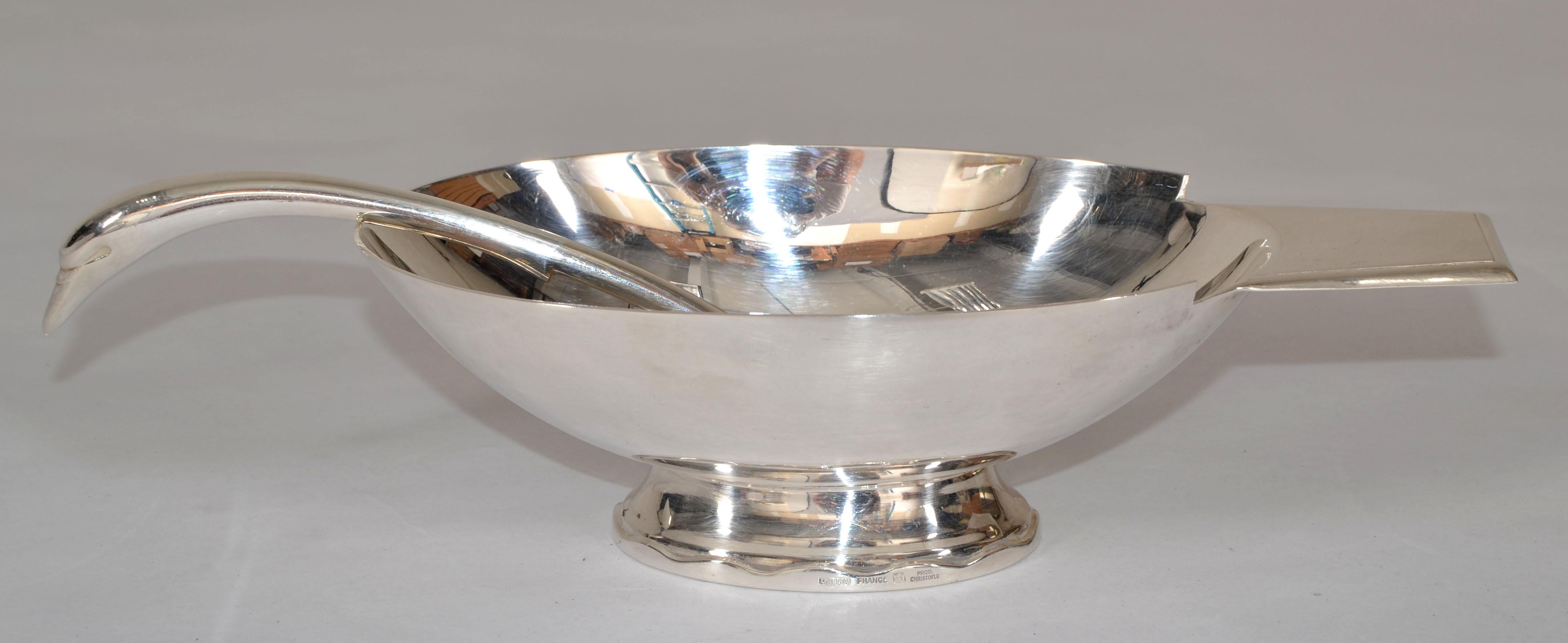 Mid-20th Century 1935s Christofle France Gallia Silver Plate Sauceboat & Swan Ladle Art Deco For Sale