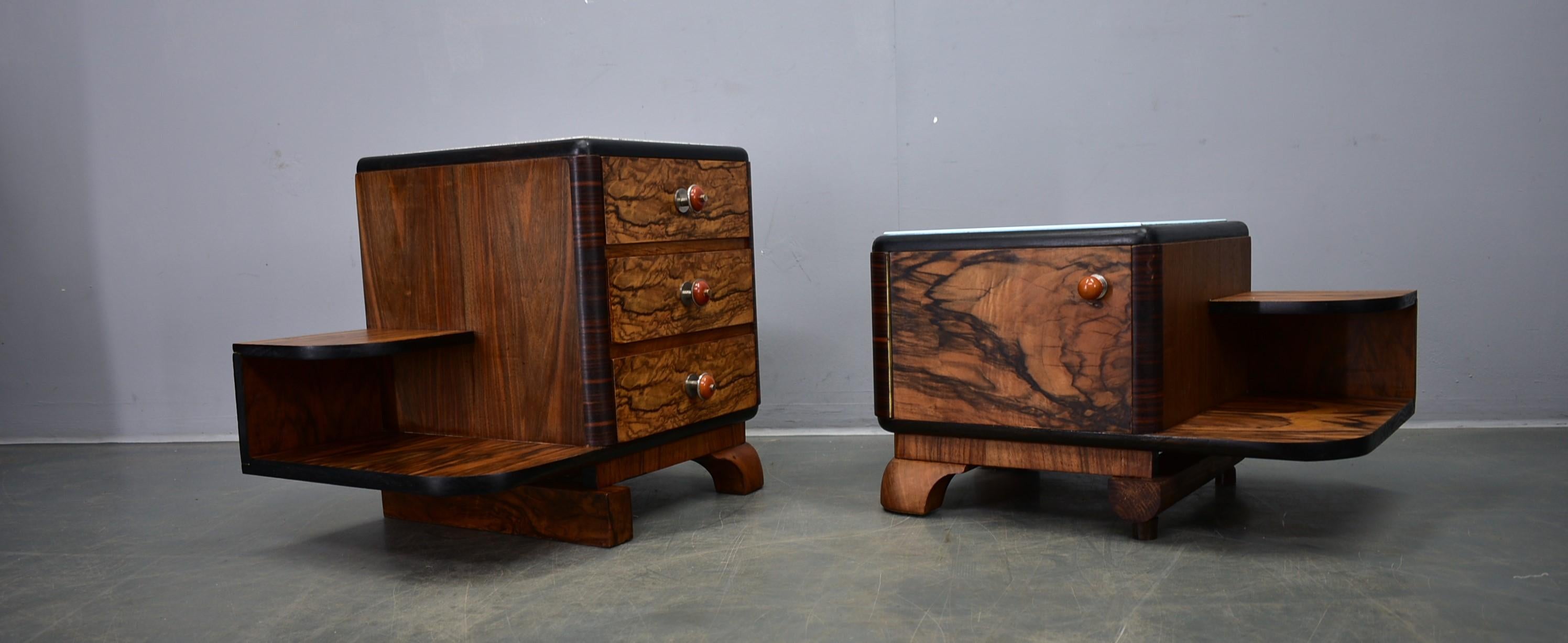 1935s Pair of Art Deco Bedside Tables, Czechoslovakia For Sale 7