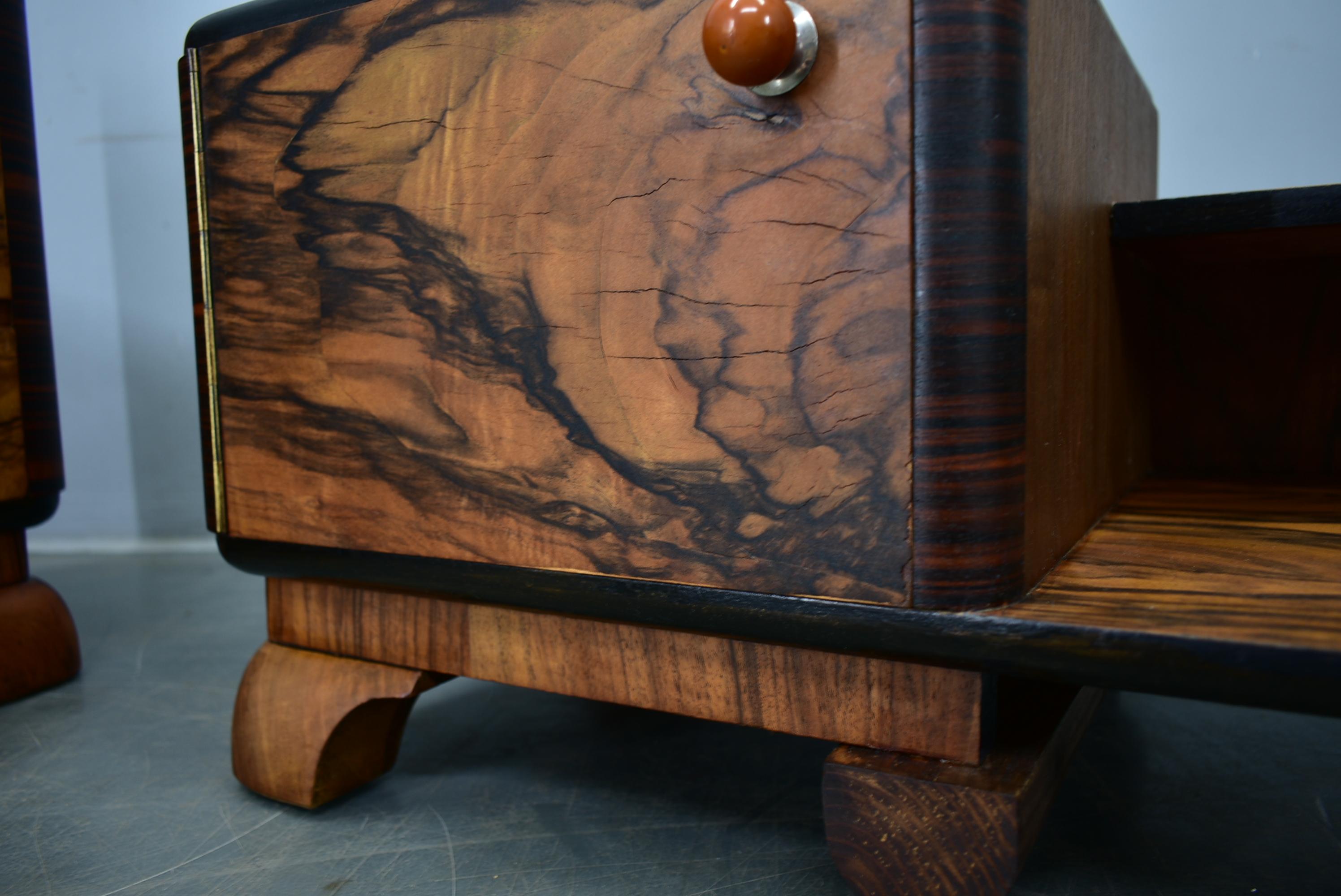 1935s Pair of Art Deco Bedside Tables, Czechoslovakia For Sale 8