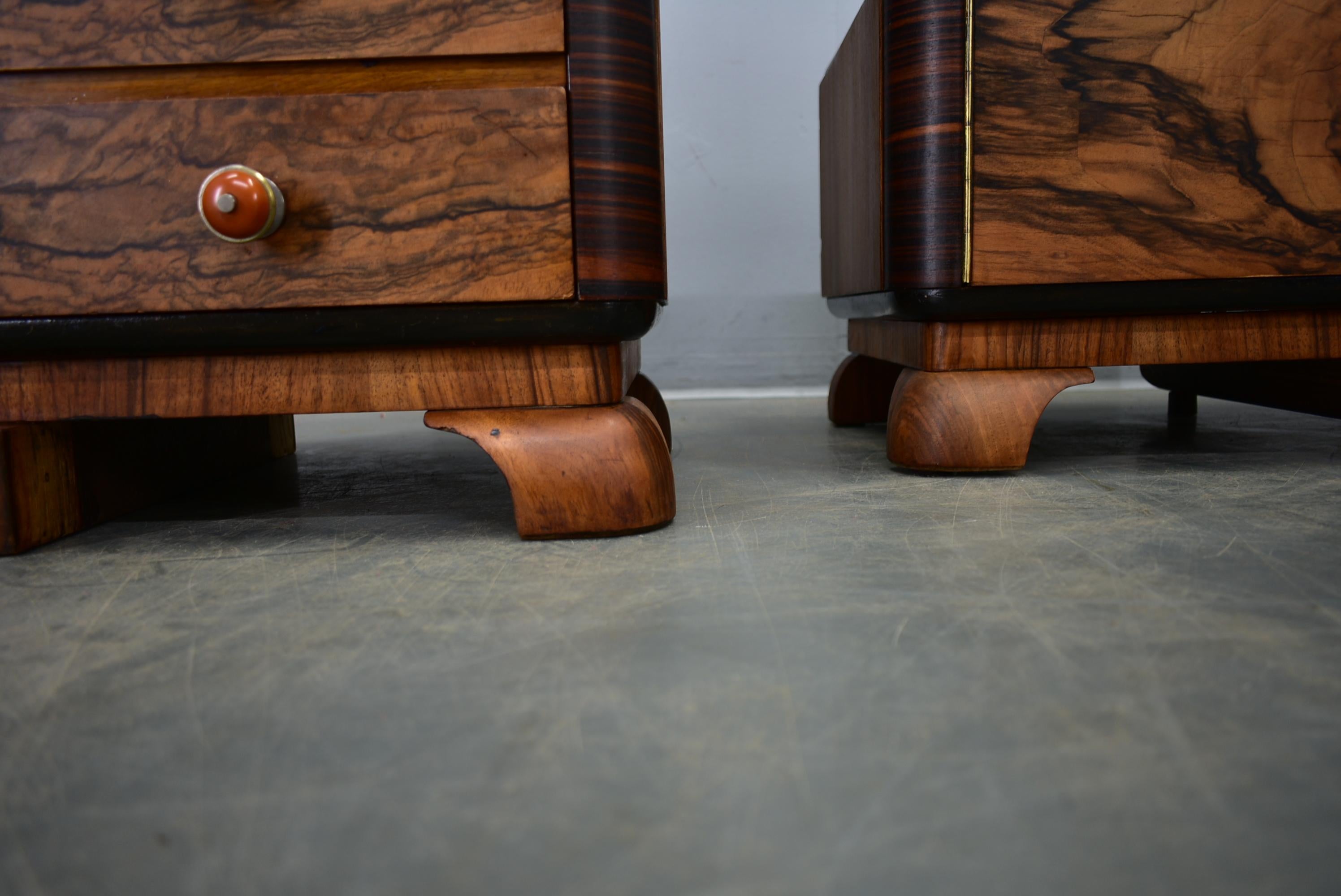 1935s Pair of Art Deco Bedside Tables, Czechoslovakia For Sale 13