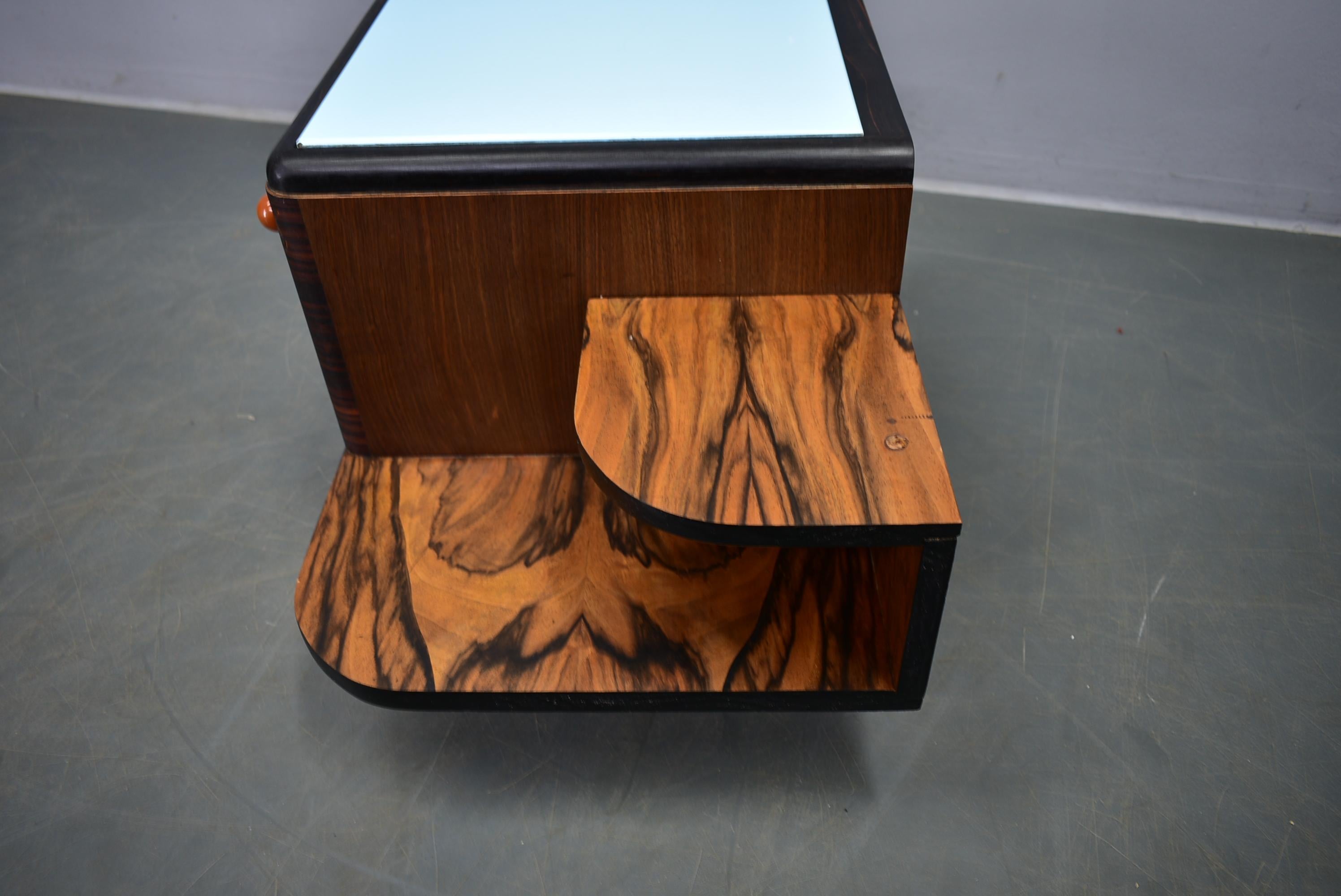 1935s Pair of Art Deco Bedside Tables, Czechoslovakia For Sale 14