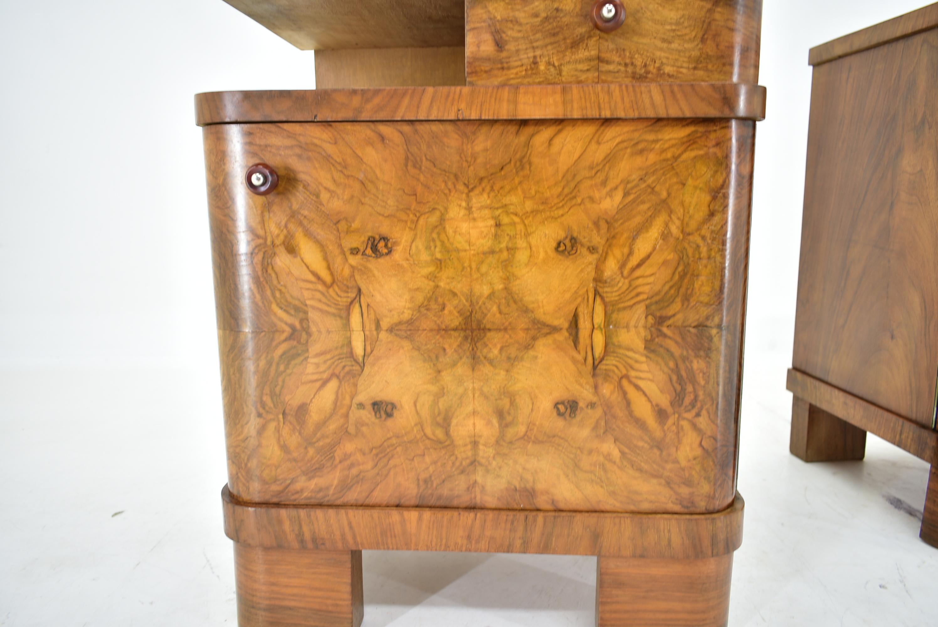 1935s Pair of Art Deco Bedside Tables, Czechoslovakia In Good Condition In Praha, CZ