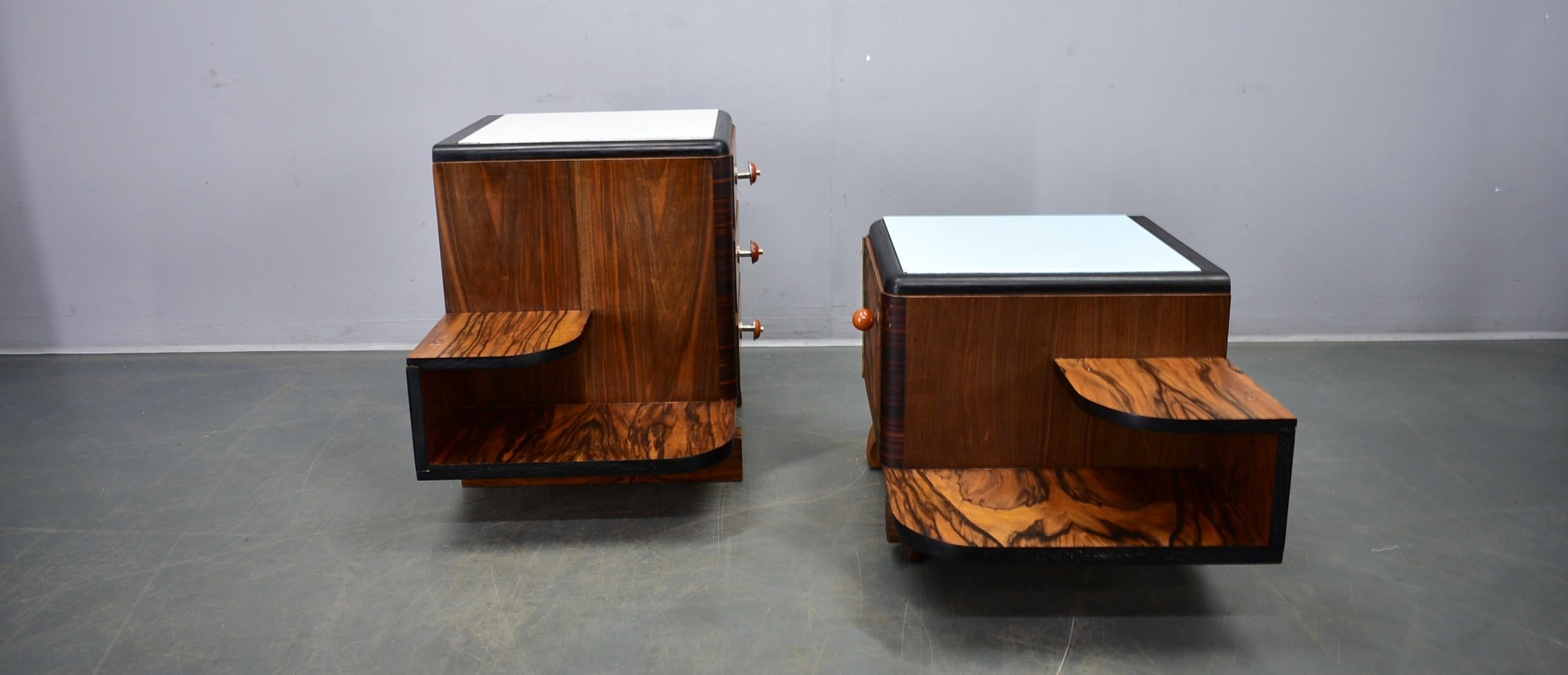 1935s Pair of Art Deco Bedside Tables, Czechoslovakia For Sale 3