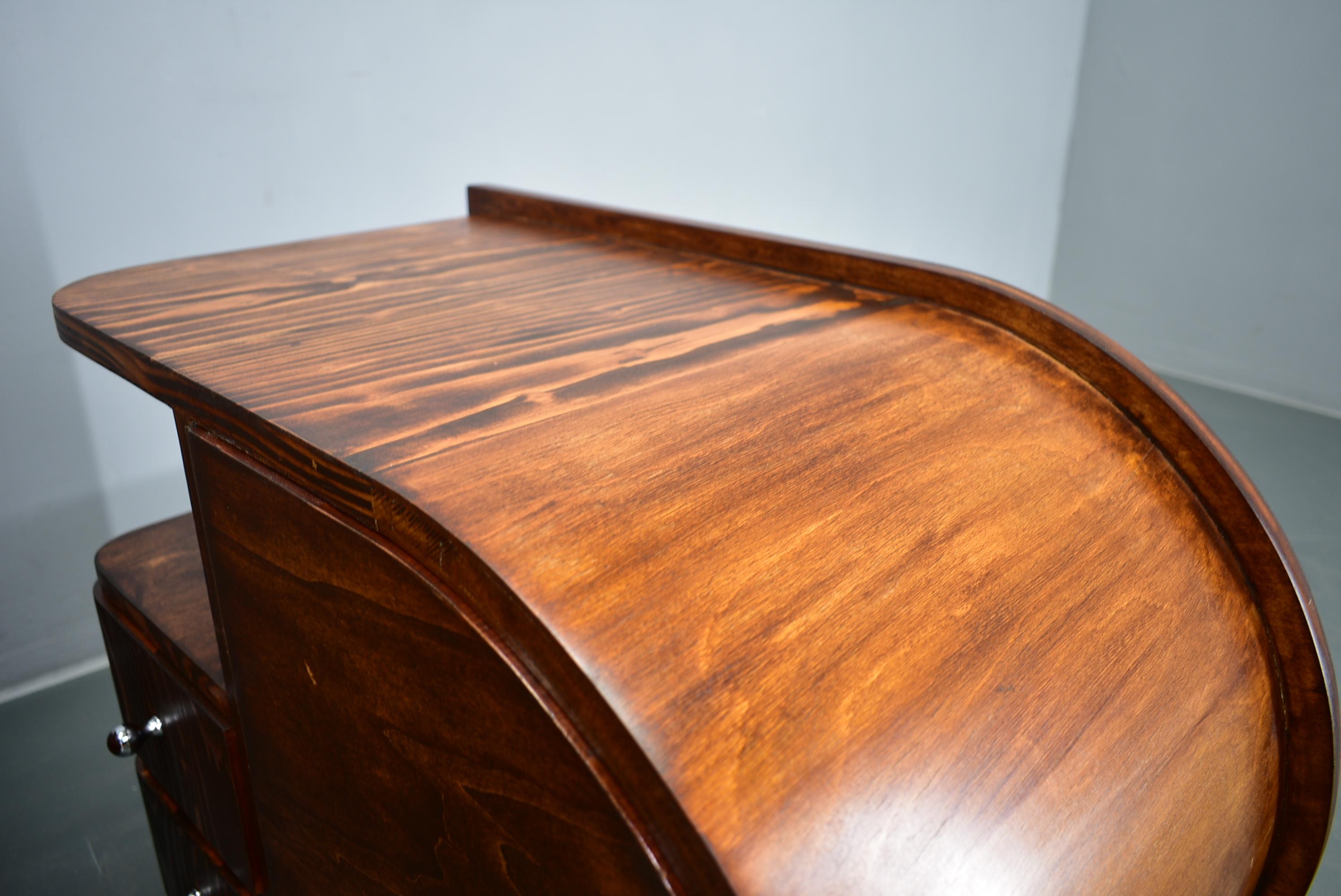 1935s Pair of Rare Art Deco Bedside Tables, Czechoslovakia For Sale 8
