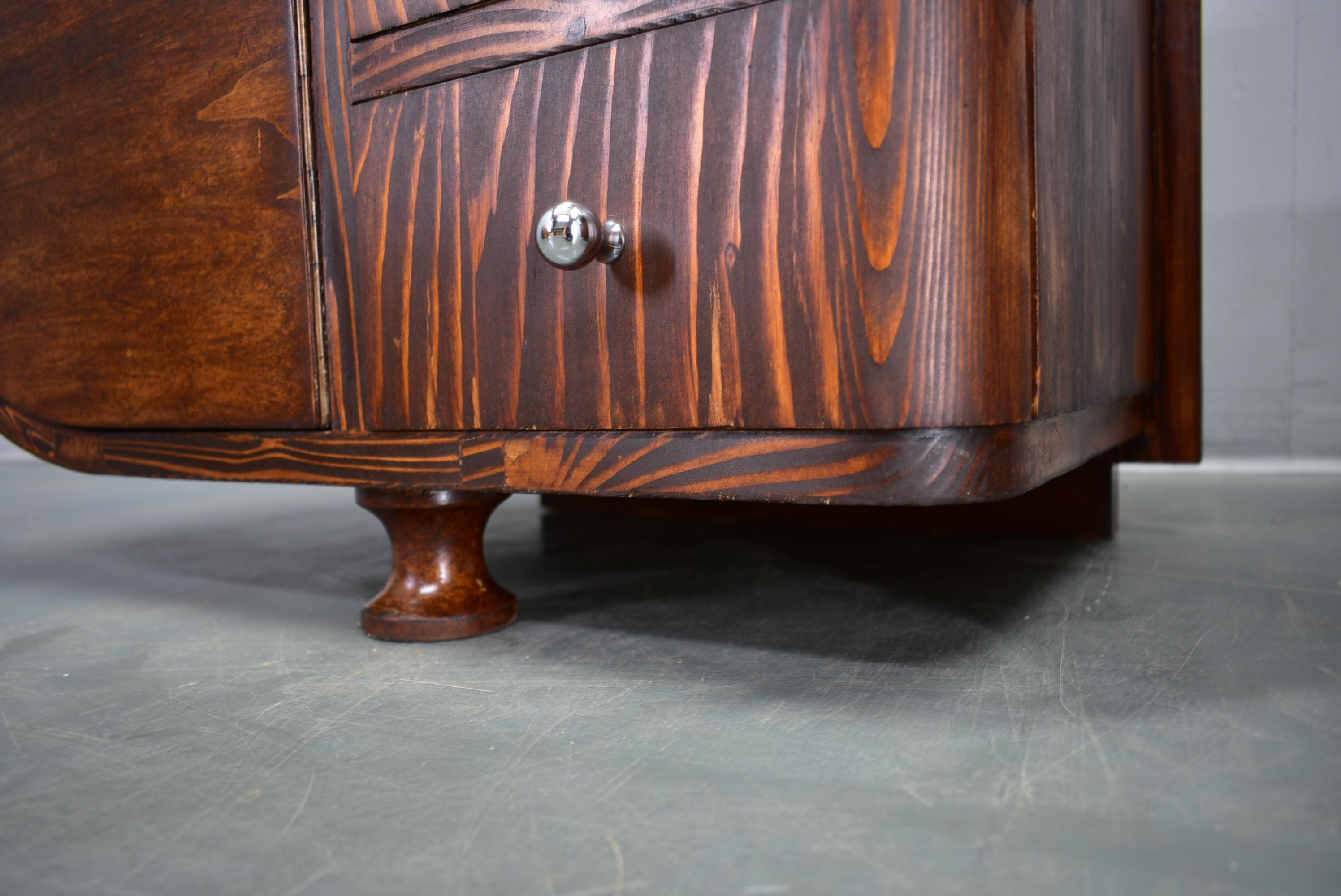 1935s Pair of Rare Art Deco Bedside Tables, Czechoslovakia For Sale 2