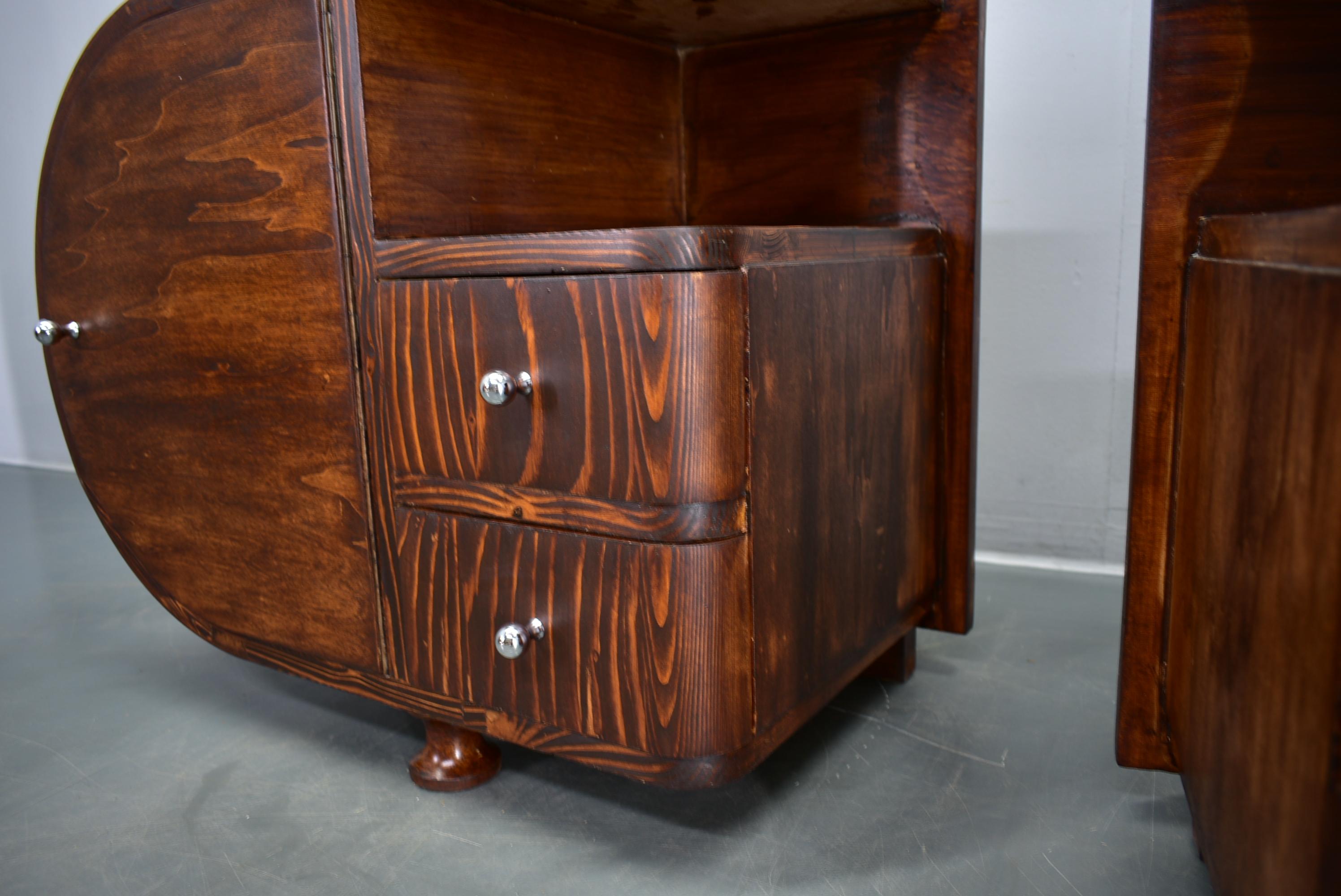 1935s Pair of Rare Art Deco Bedside Tables, Czechoslovakia For Sale 3