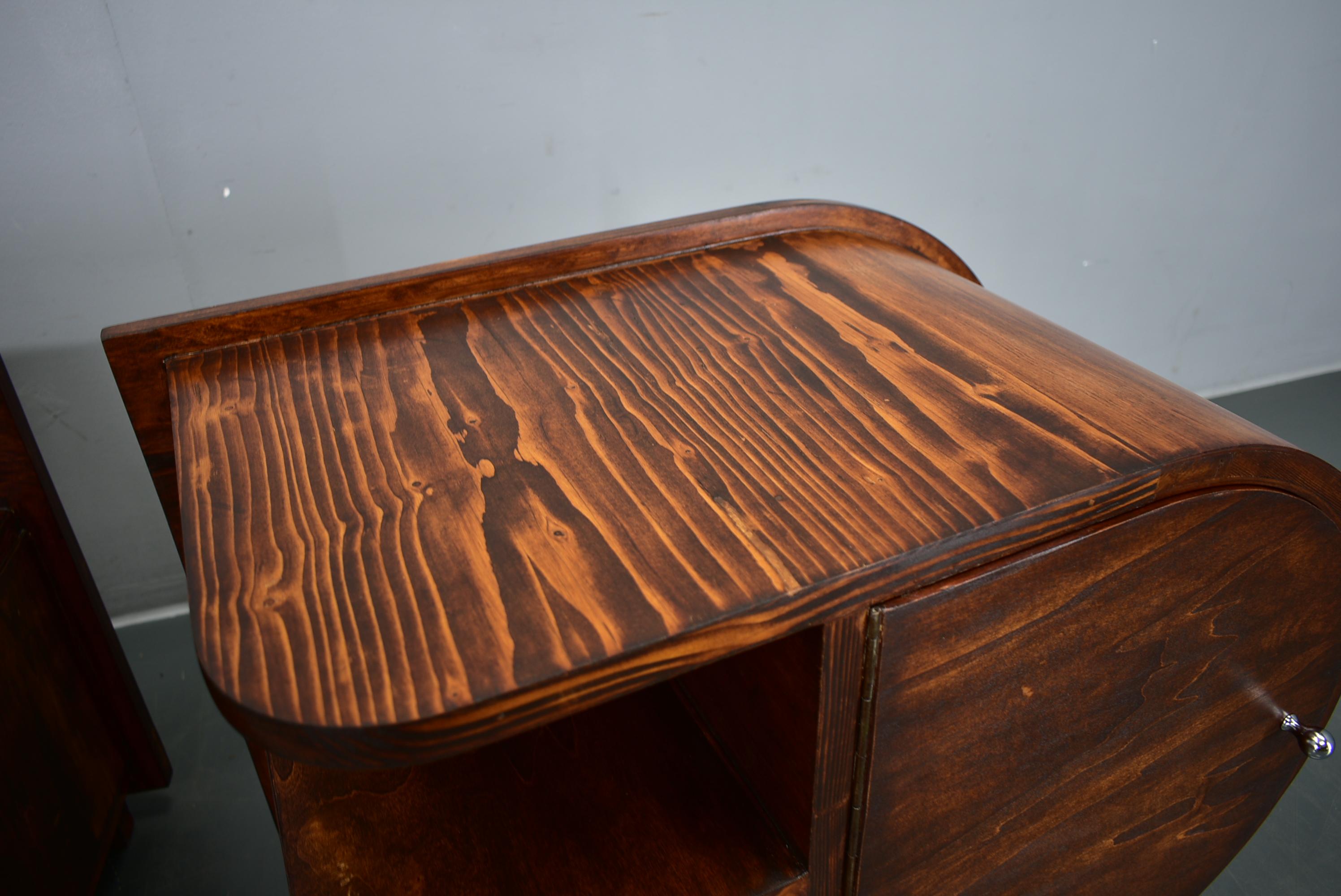 1935s Pair of Rare Art Deco Bedside Tables, Czechoslovakia For Sale 4