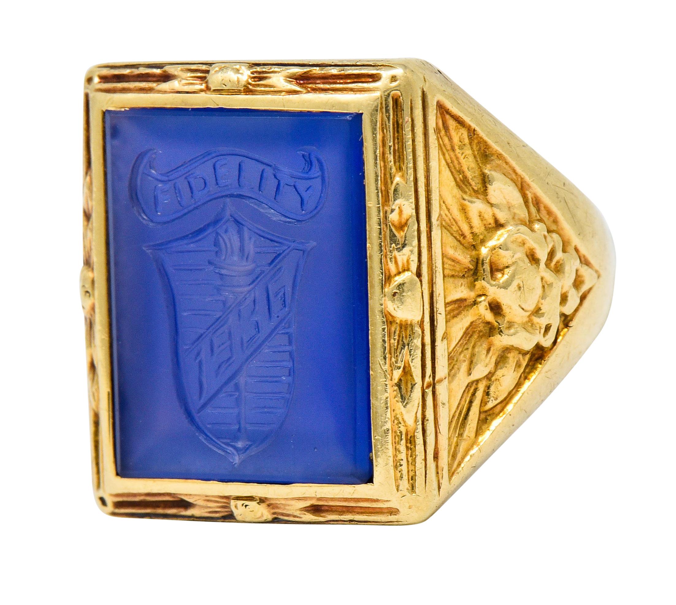 1936 Art Deco Blue Chalcedony 14 Karat Gold Unisex Heraldry Signet Ring 1