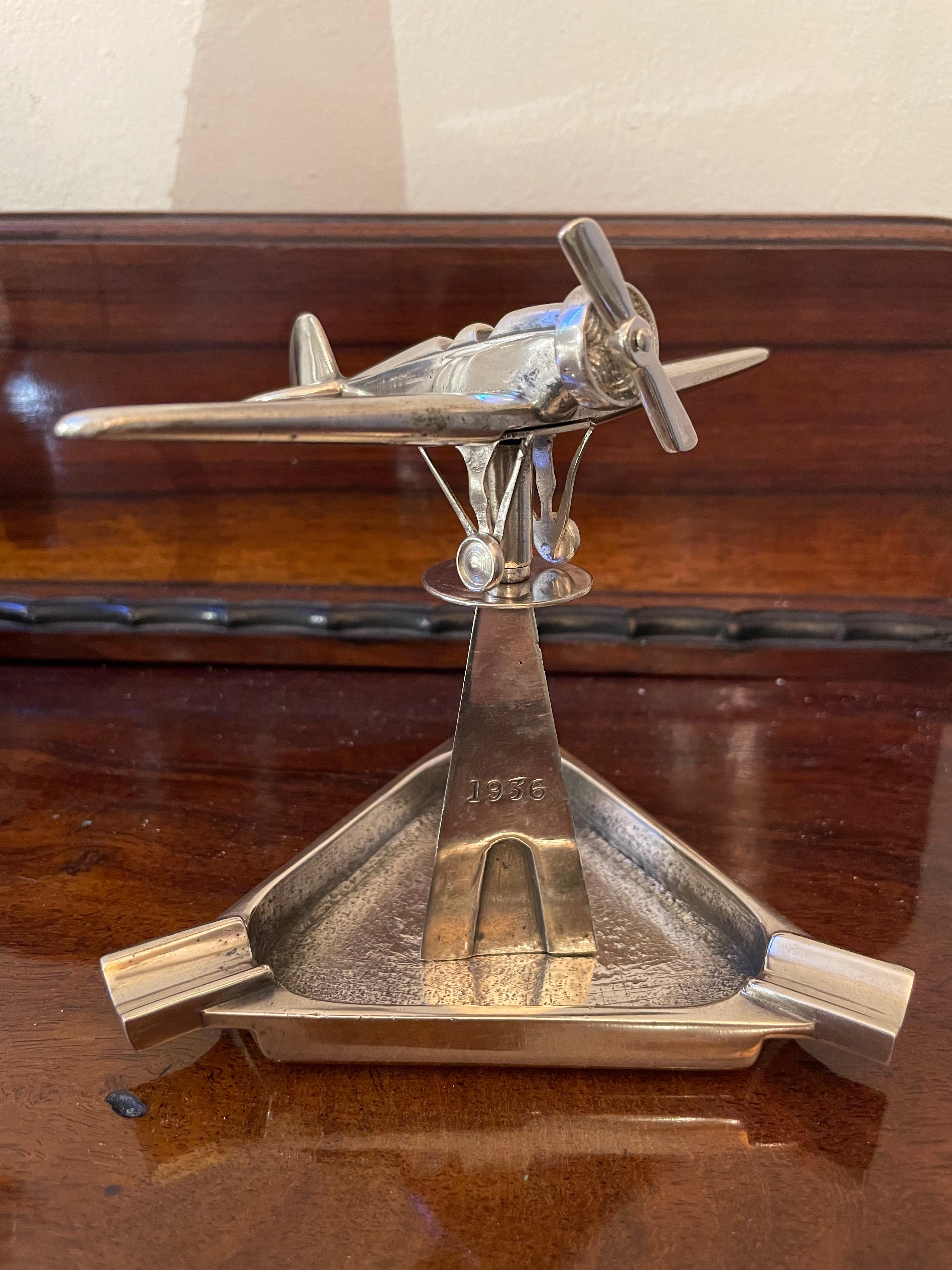 Argentine 1936 Art Deco Trophy Propeller Airplane Ash Tray