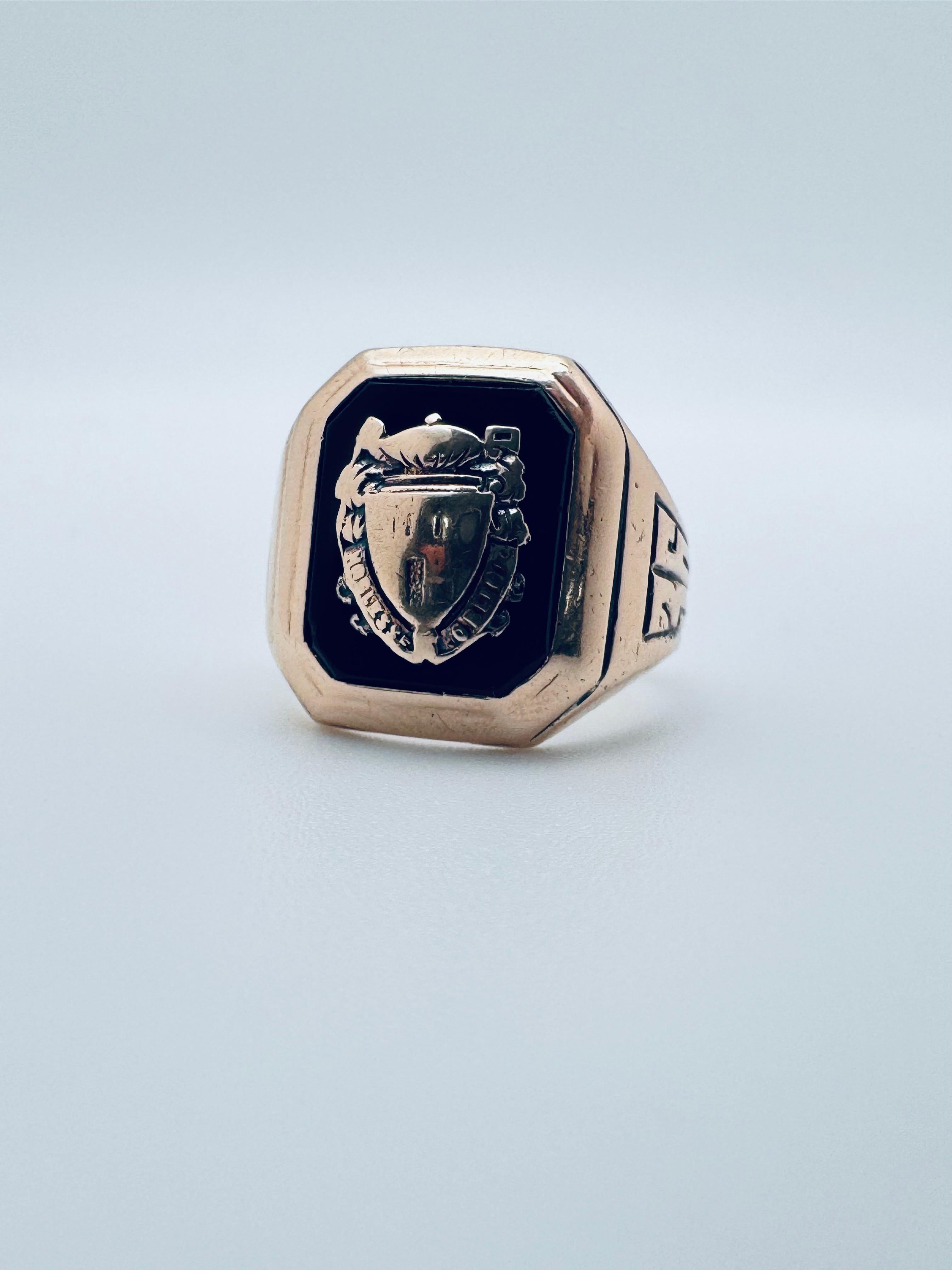 **1936 Anello di classe in oro giallo 10 carati con onice nero** in vendita 3