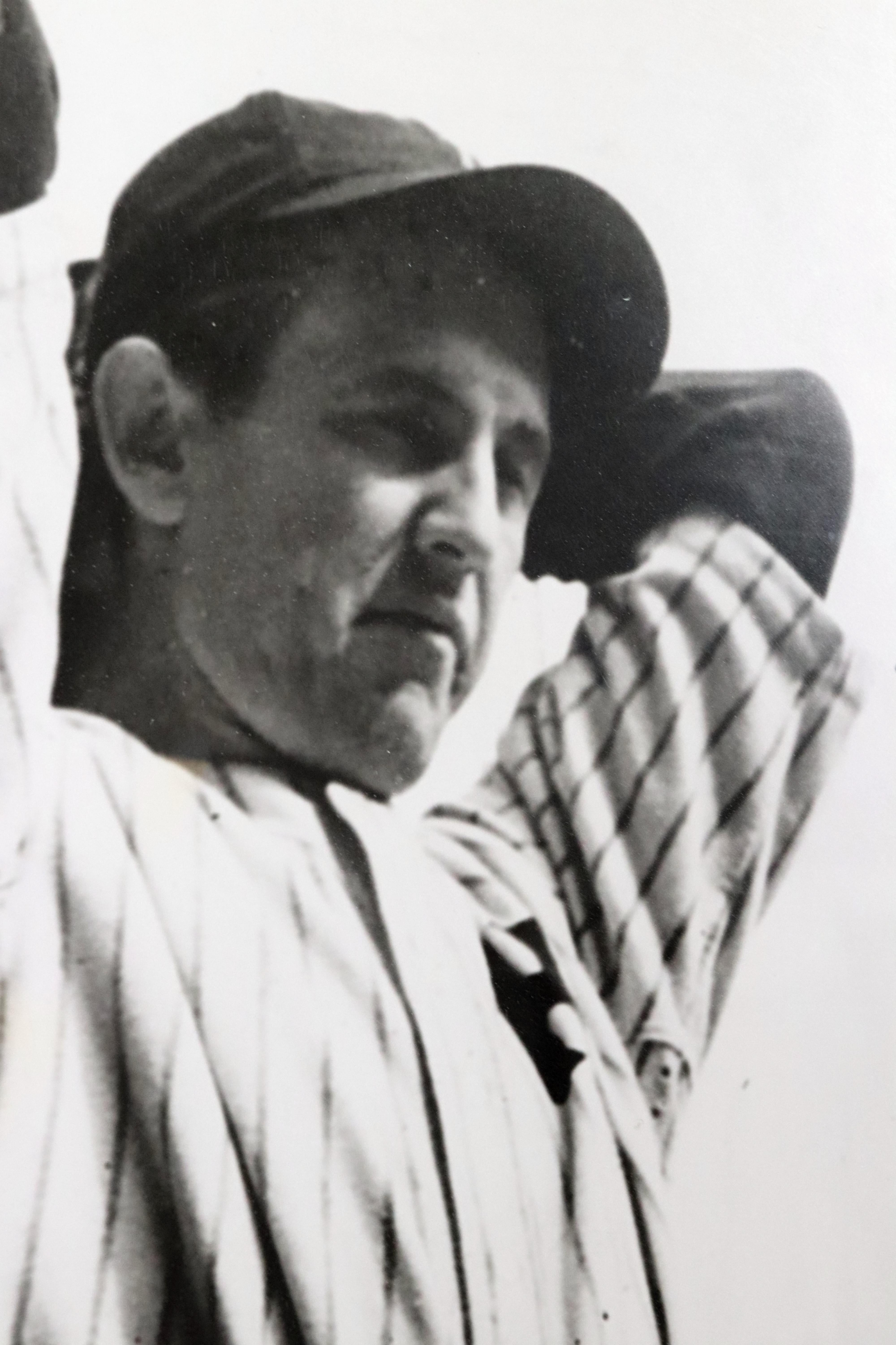 1936 Gerahmte Baseball-Spieler Vernon Lefty Gomez Fotografie im Zustand „Gut“ im Angebot in New York, NY