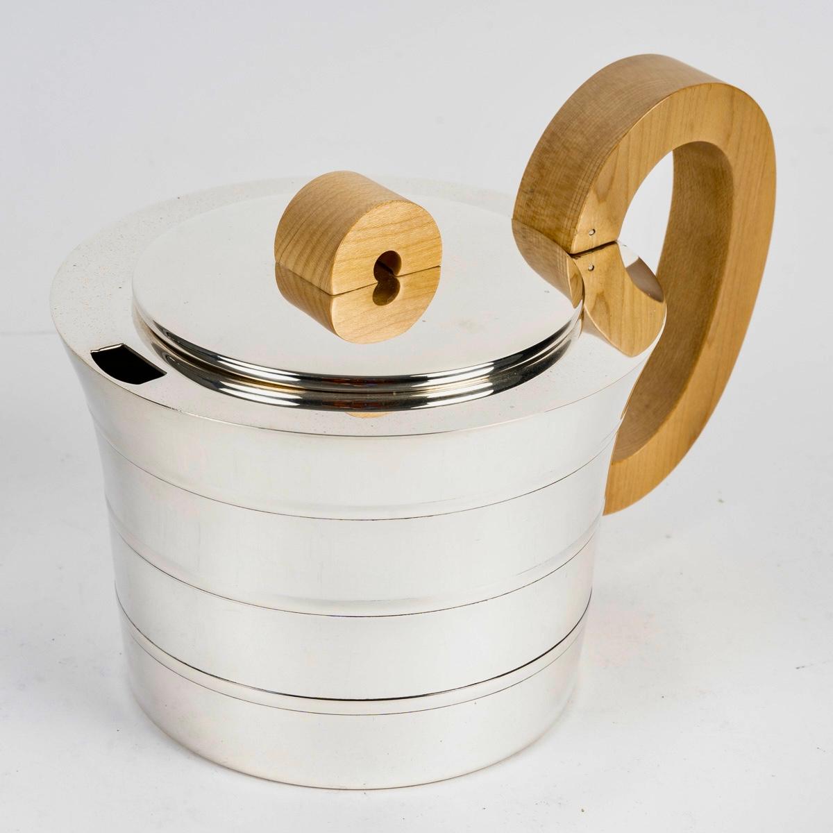 1936 Jean Puiforcat Art Deco Tea & Coffee Set Epsilon Sterling Silver And Walnut In Good Condition In Boulogne Billancourt, FR