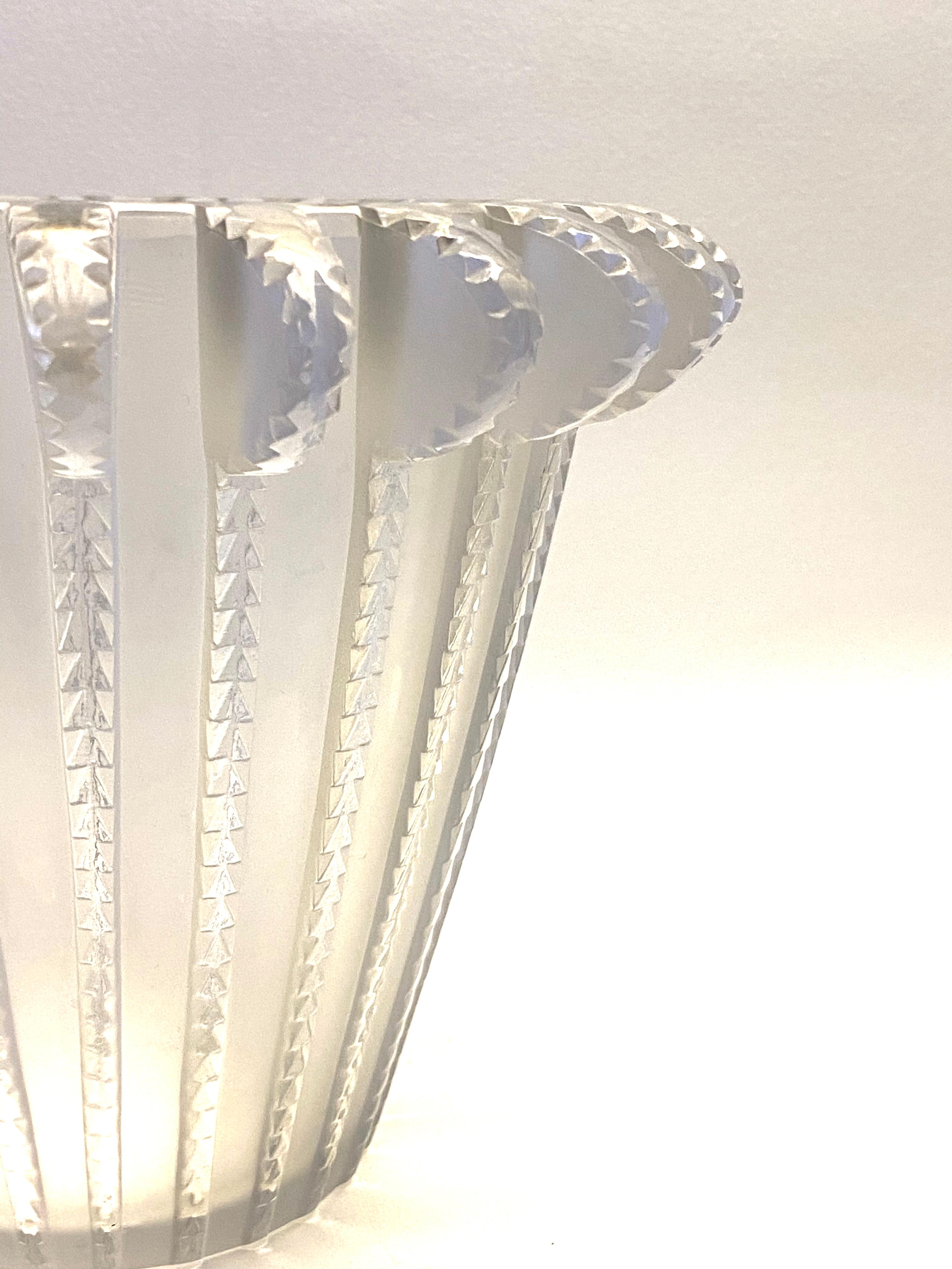 French 1936 René Lalique Royat Vase in Frosted Glass