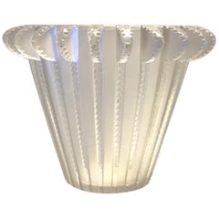 1936 René Lalique Royat Vase in Frosted Glass