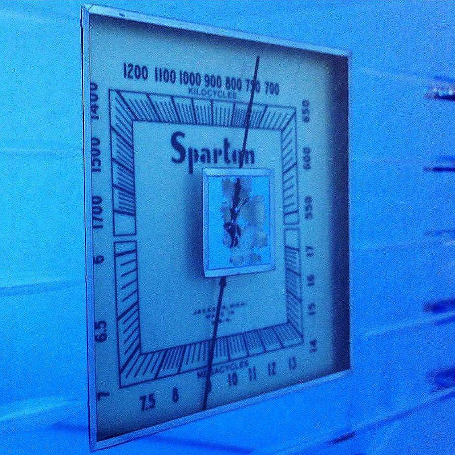 Metal 1936 Sparton Model 557 