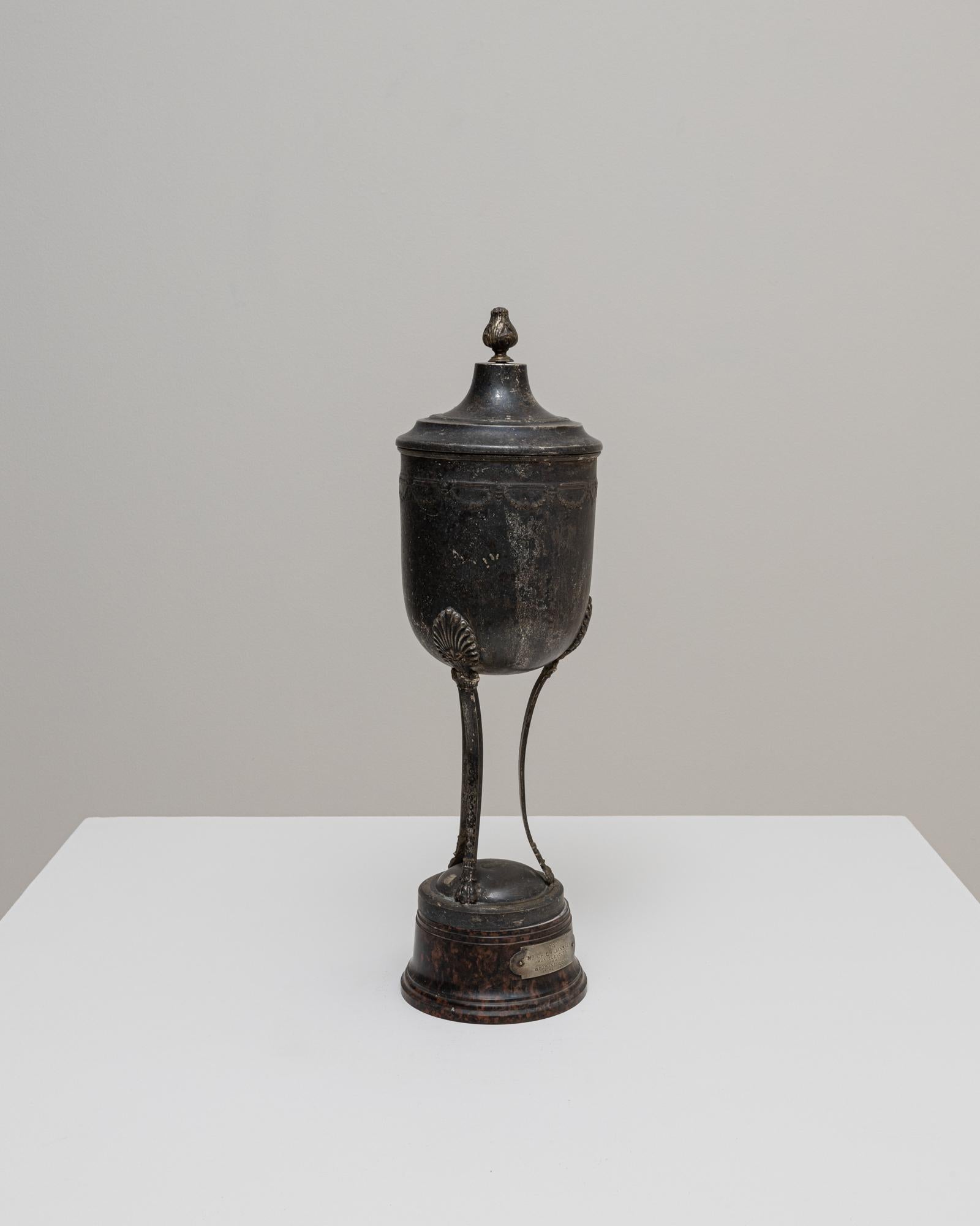 XX secolo 1937 Calice belga placcato in argento in vendita