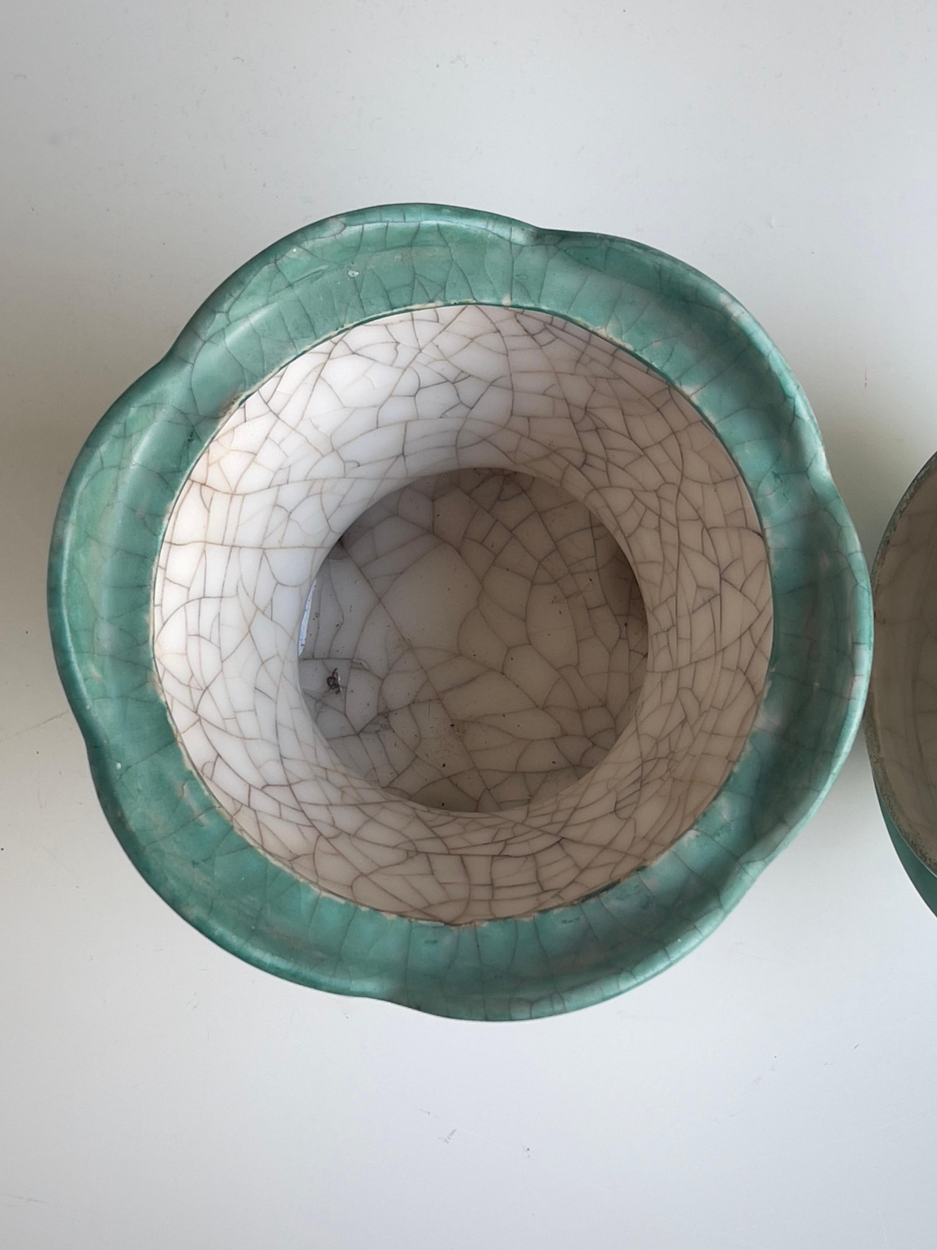 1937 Dänische Keramikschale mit Deckel, türkisgrüne Craquelé-Glasur, handbemalt. im Angebot 8