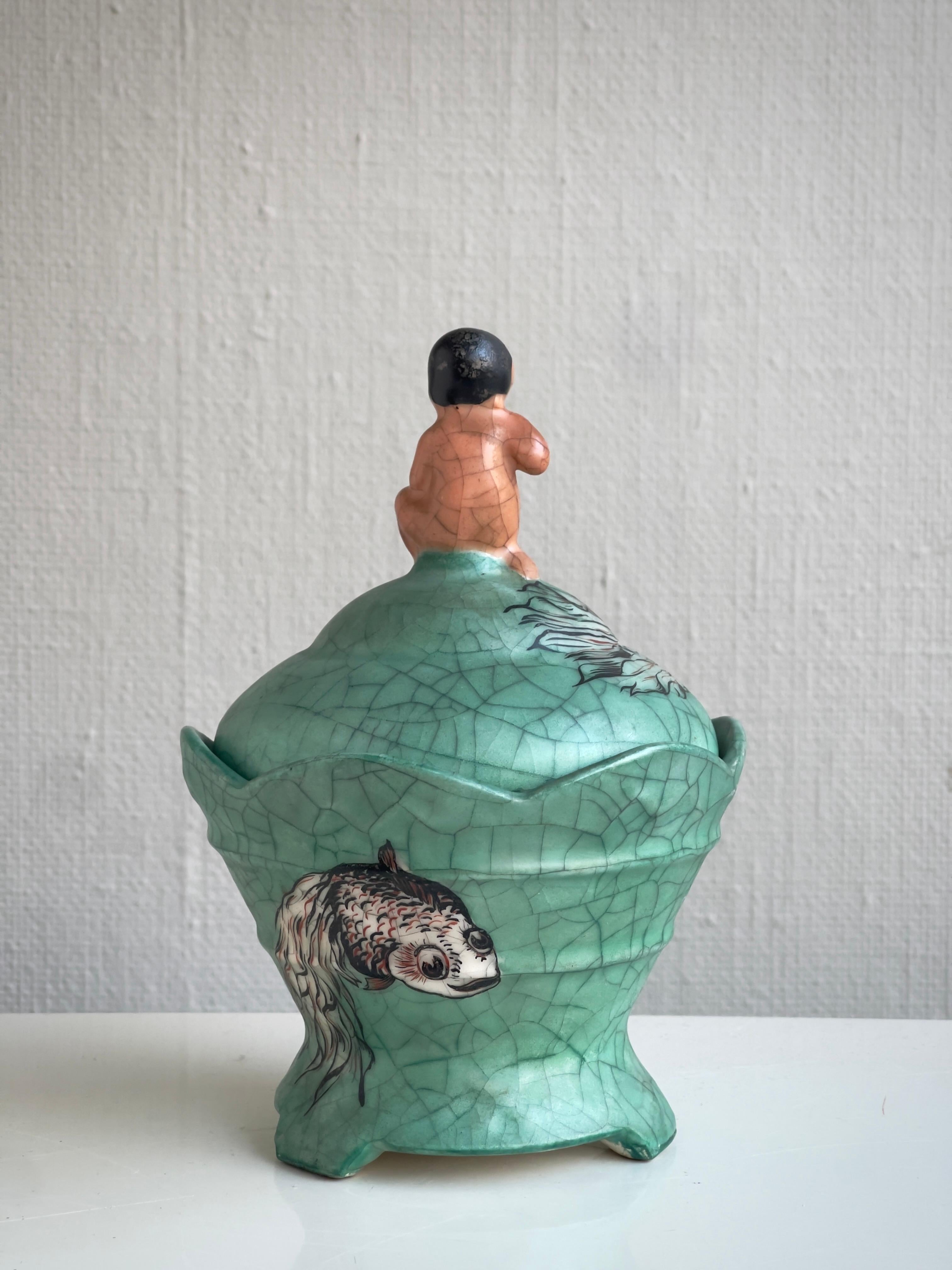 1937 Dänische Keramikschale mit Deckel, türkisgrüne Craquelé-Glasur, handbemalt. im Angebot 1