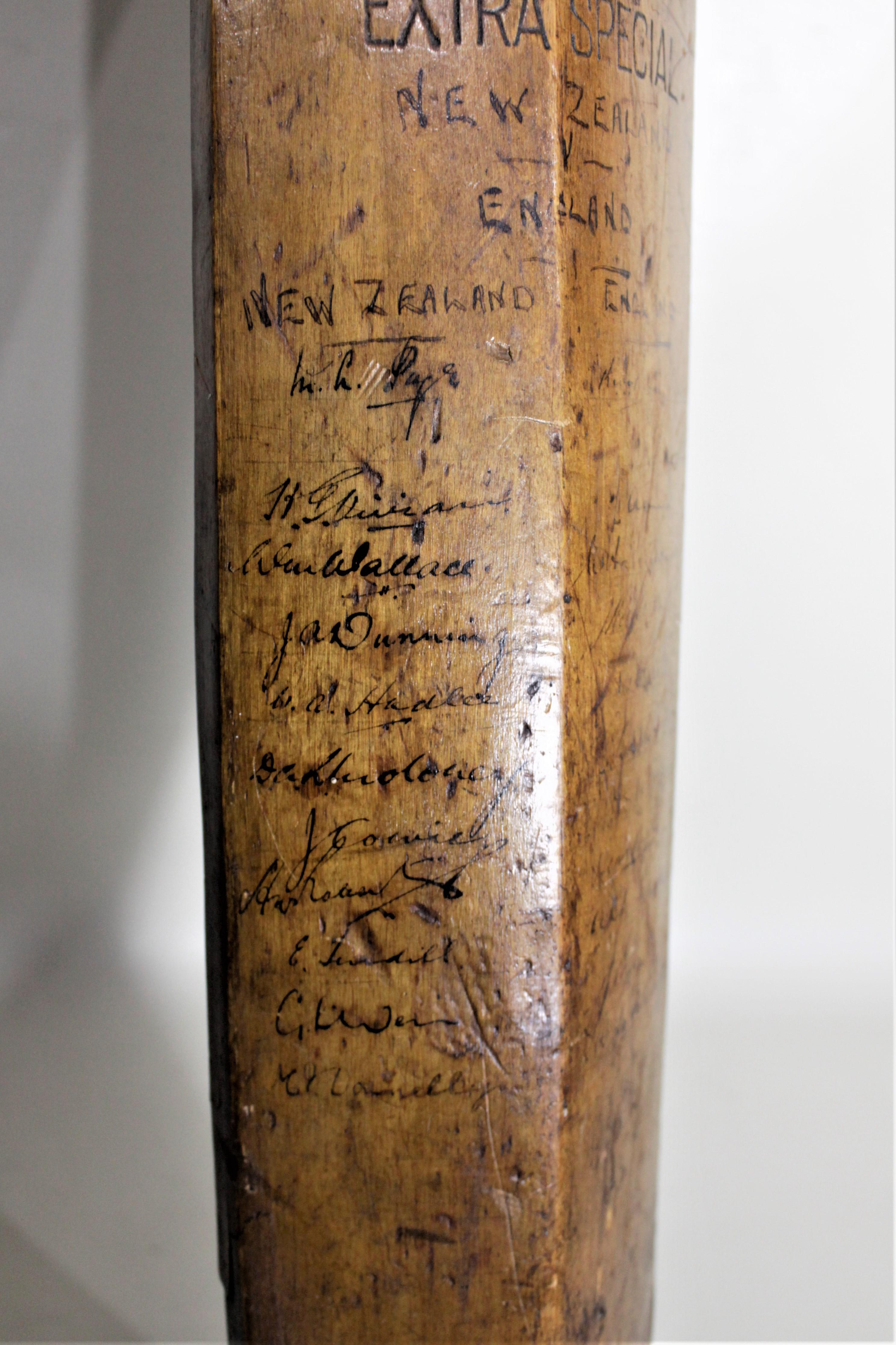 Machine-Made 1937 England VS New Zealand Cricket Tournament Teams Autographed Game Bat