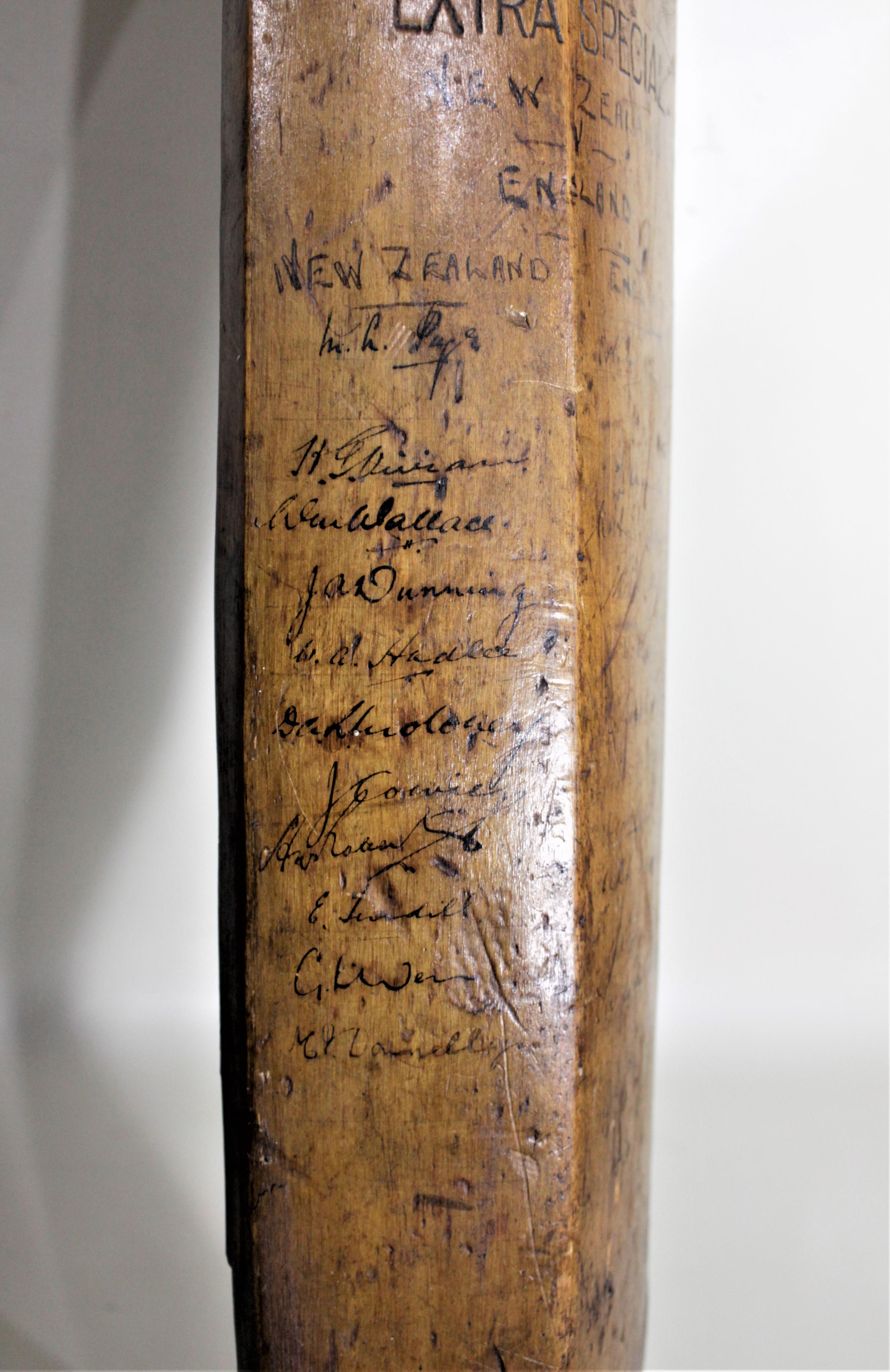 1937 England VS New Zealand Cricket Tournament Teams Autographed Game Bat In Good Condition In Hamilton, Ontario