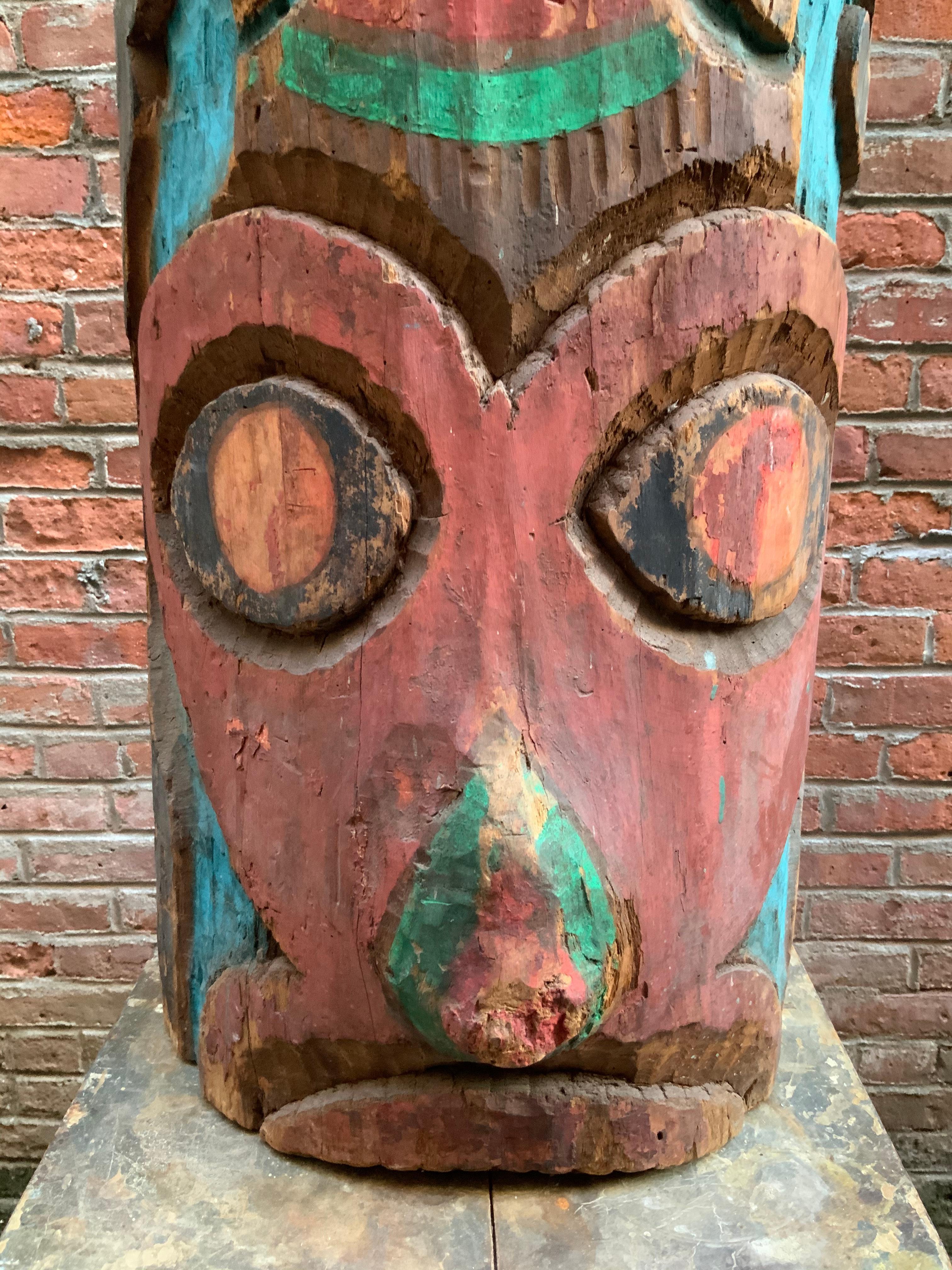 1937 Pacific Northwest Carved and Painted TOTEM In Good Condition In Garnerville, NY