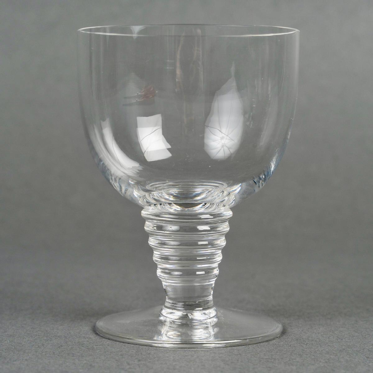 Juego modernista Art Déco de 8 (ocho) copas de vino 