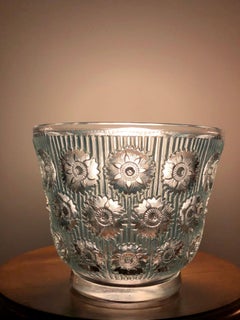 1937 René Lalique Edelweiss Vase in Frosted and Blue Stained Glass, Flowers