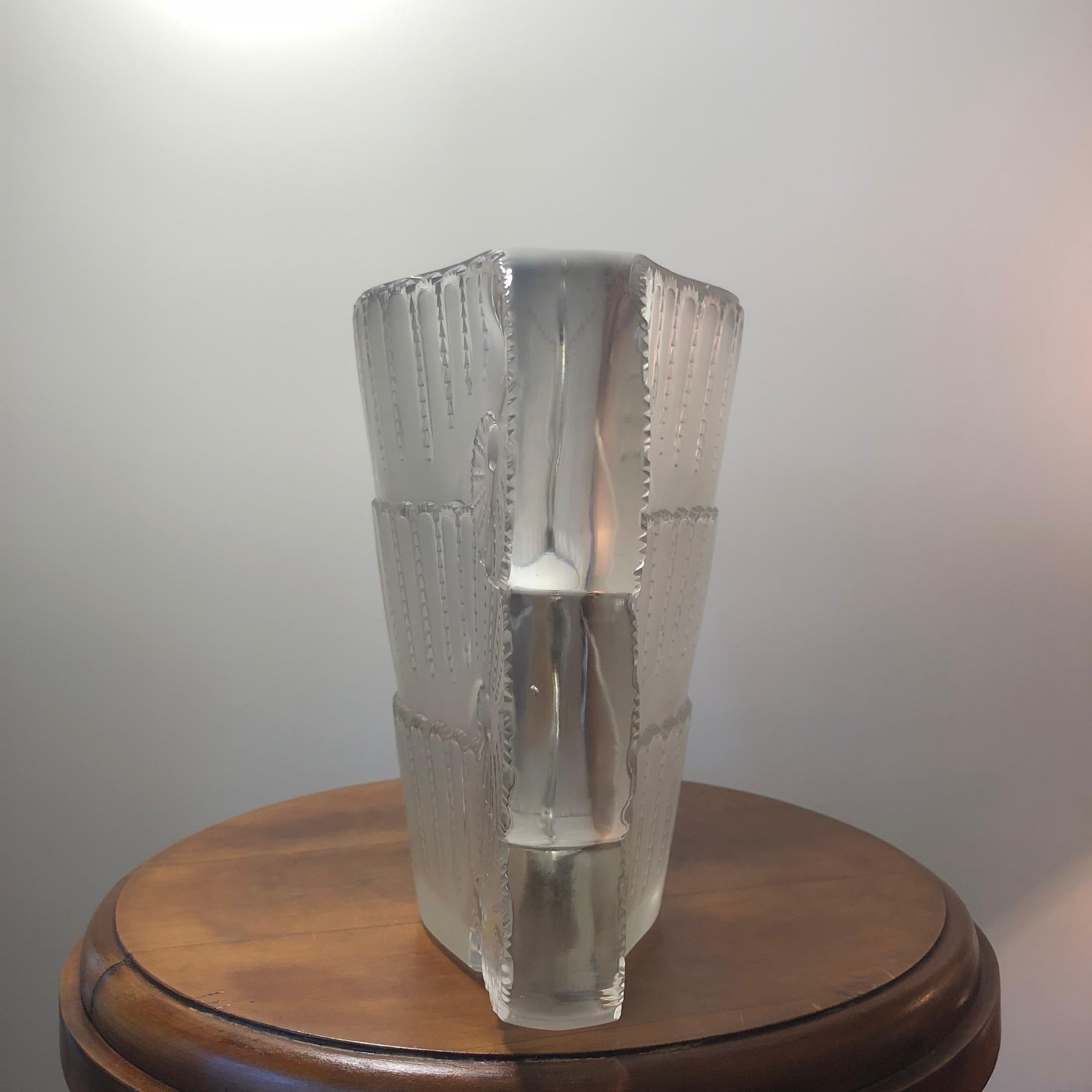 Art Deco 1937 Rene Lalique Jaffa Vase in Clear and Frosted Finish Glass