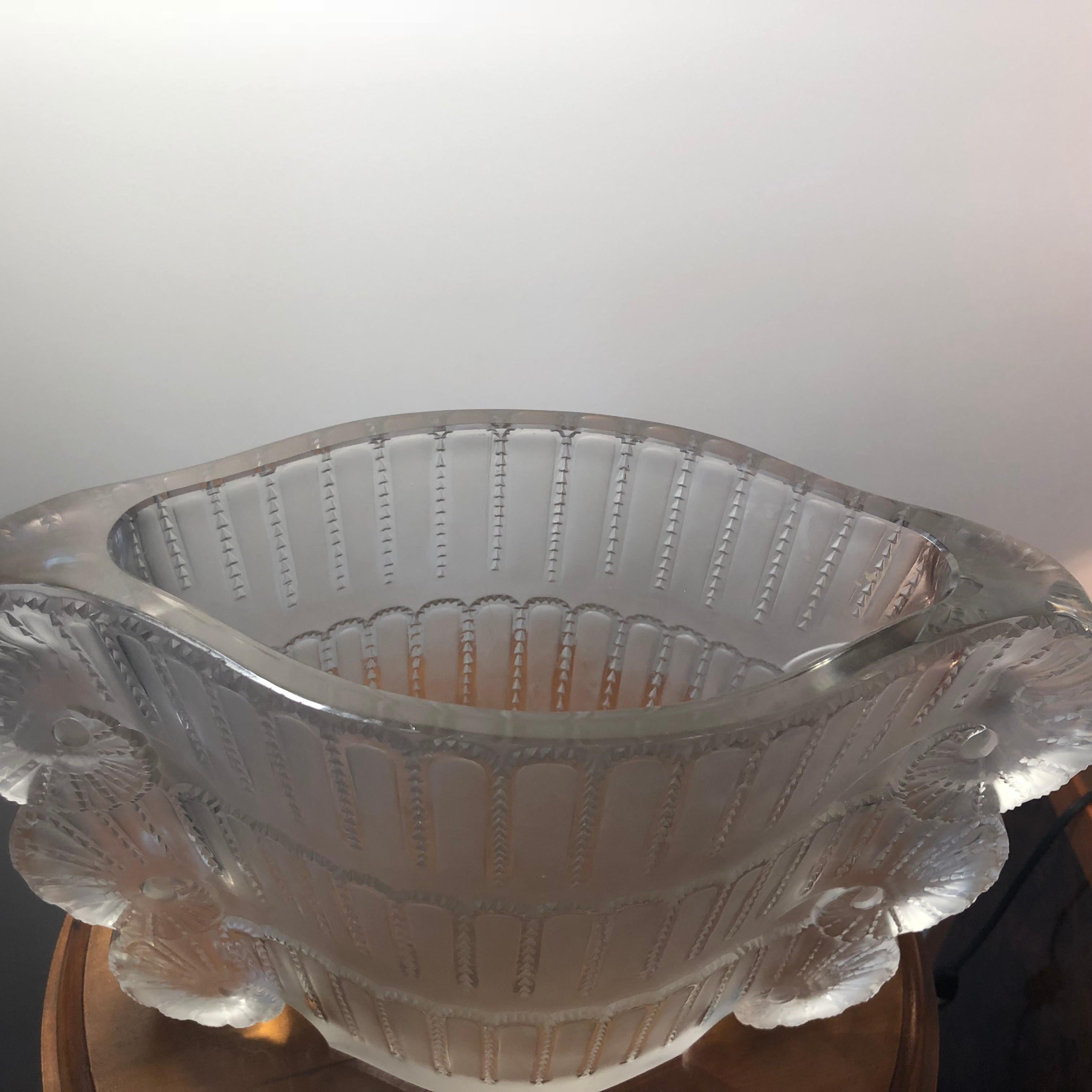 French 1937 Rene Lalique Jaffa Vase in Clear and Frosted Finish Glass