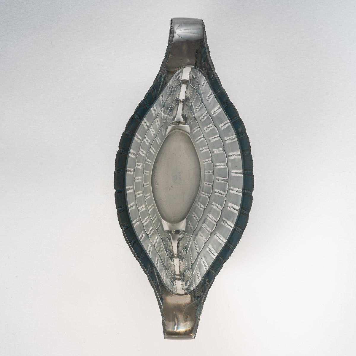 1937 René Lalique Jaffa Vase in Frosted Glass with Blue Patina In Good Condition In Boulogne Billancourt, FR