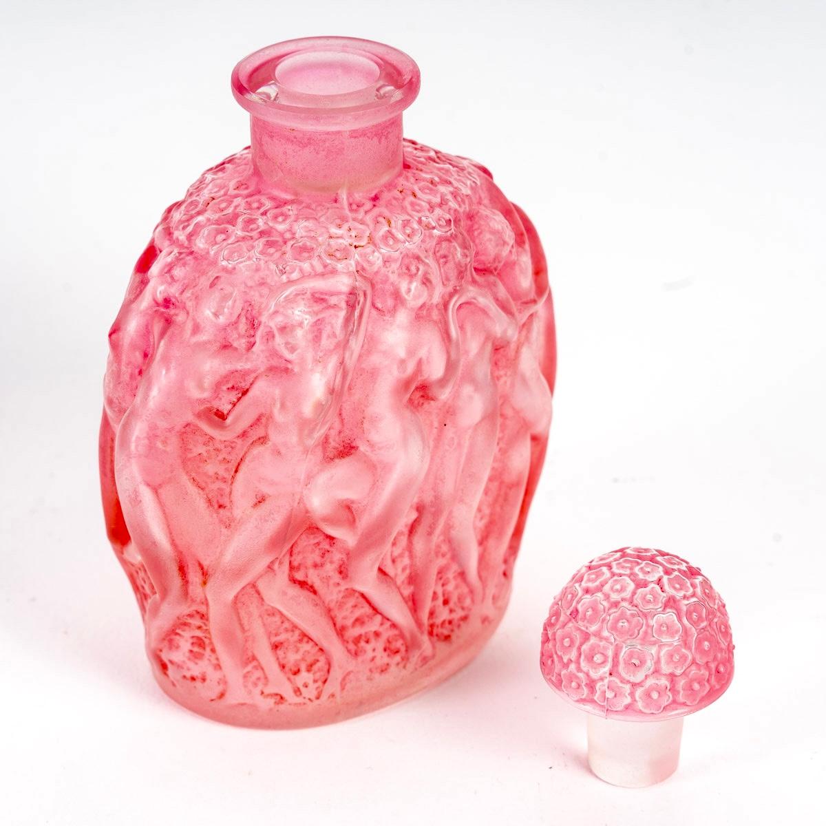 1937 Rene Lalique Perfume Bottle Calendal for Molinard Frosted Glass Pink Patina In Good Condition In Boulogne Billancourt, FR