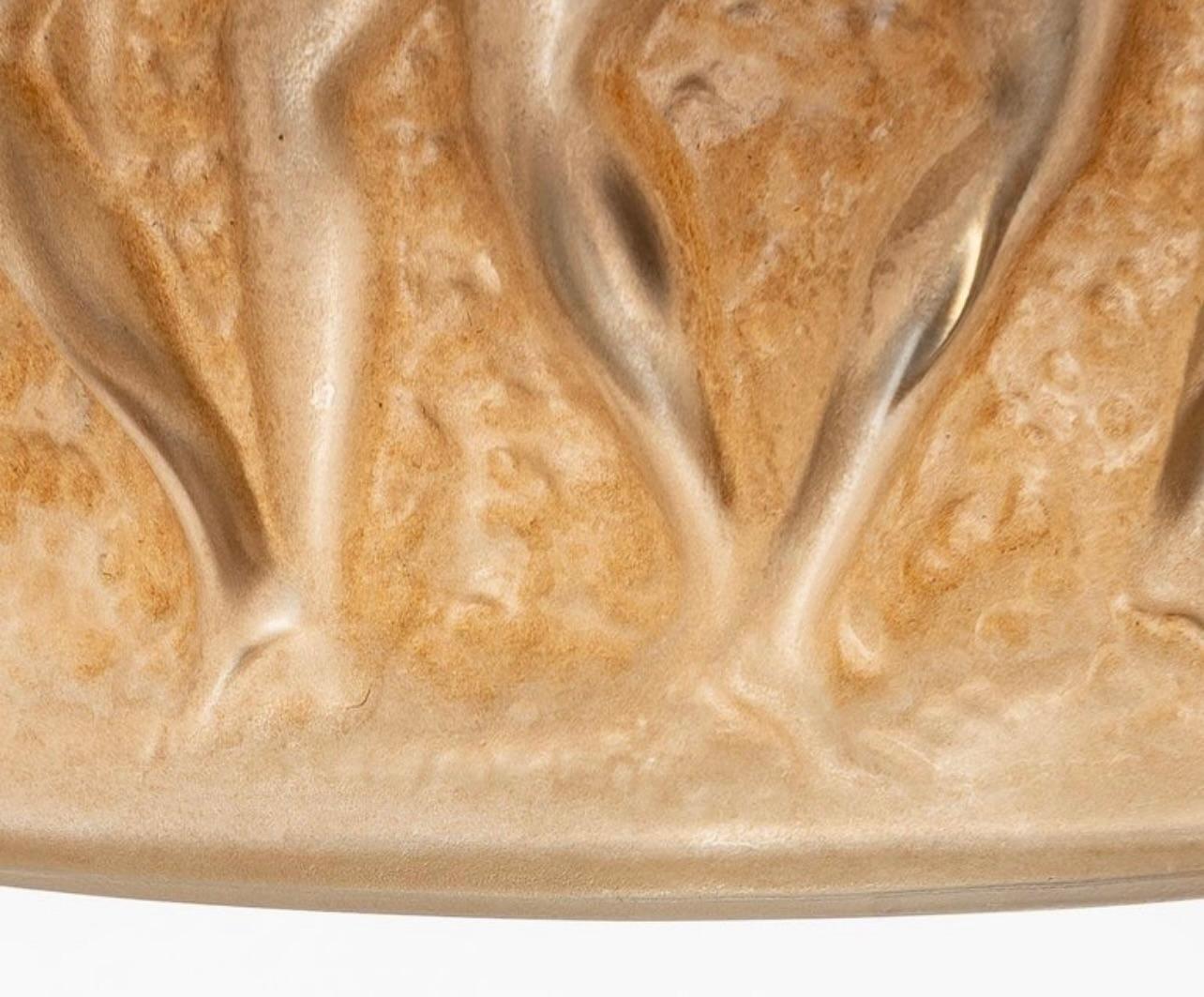 Milieu du XXe siècle 1937 Flacon de parfum Rene LaliqueCalendal pour Molinard Verre Patine Sépia