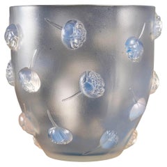 1937 René Lalique Vase Pivoines Opalescent Glass, Peonies