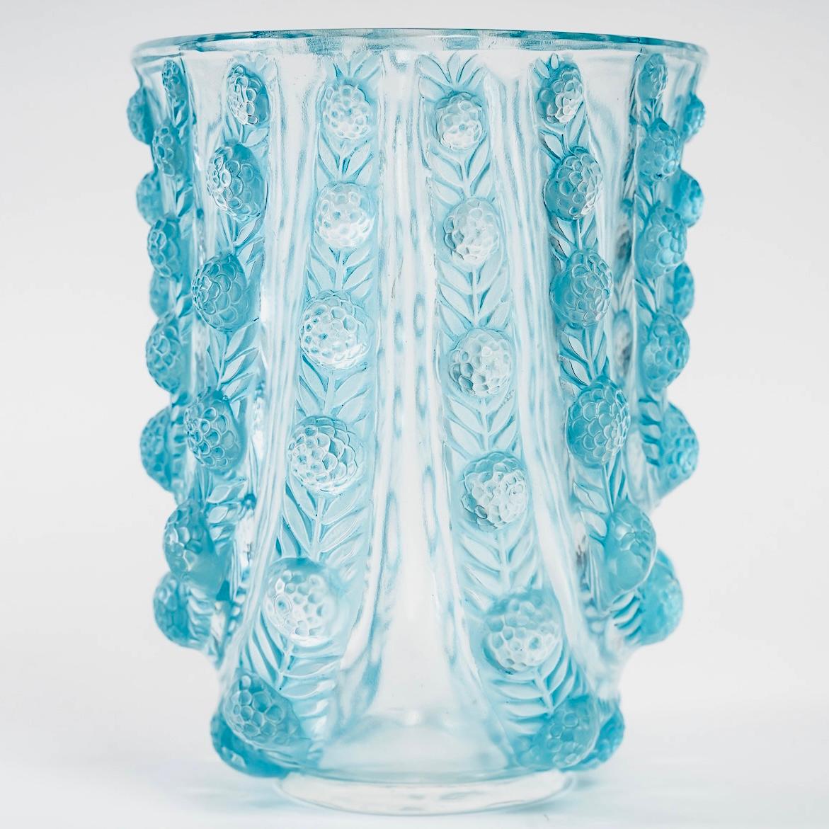 French 1937 Ren�é Lalique Vichy Vase in Glass with Blue Patina, Flowers