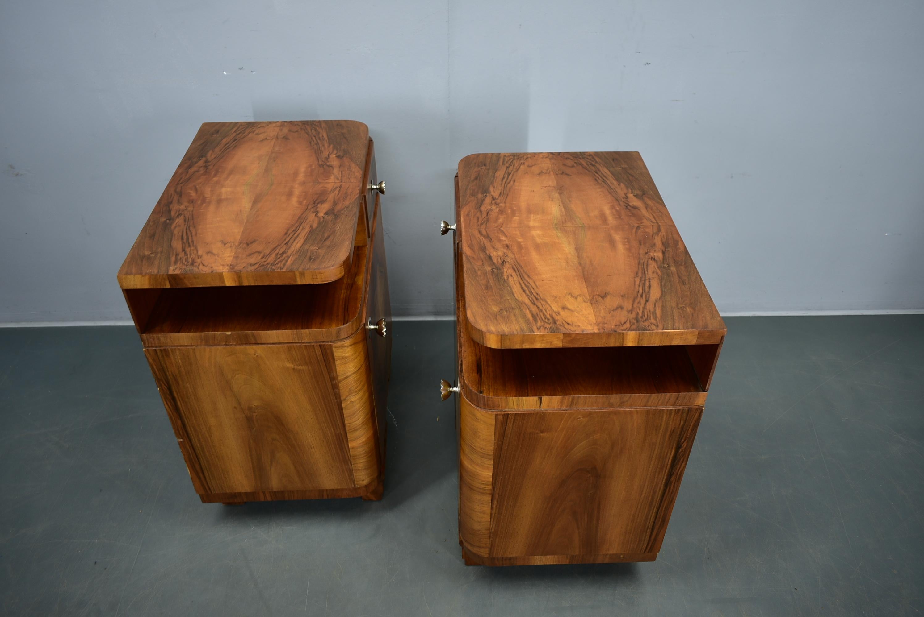 1937s Pair of Art Deco Bedside Tables, Czechoslovakia For Sale 7