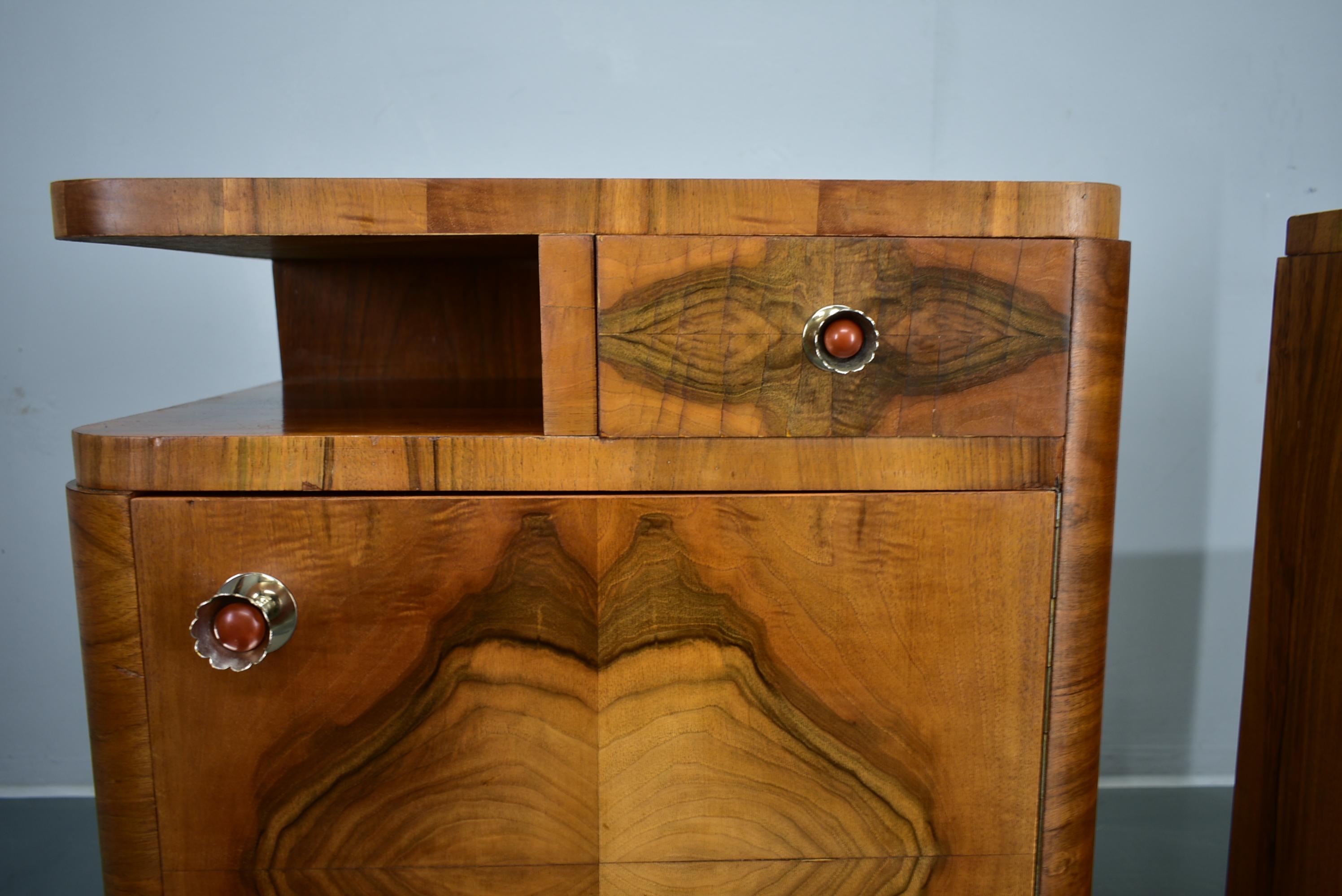 Good original condition
Made in Czechoslovakia
Made of wood
Polished
Cleaned.