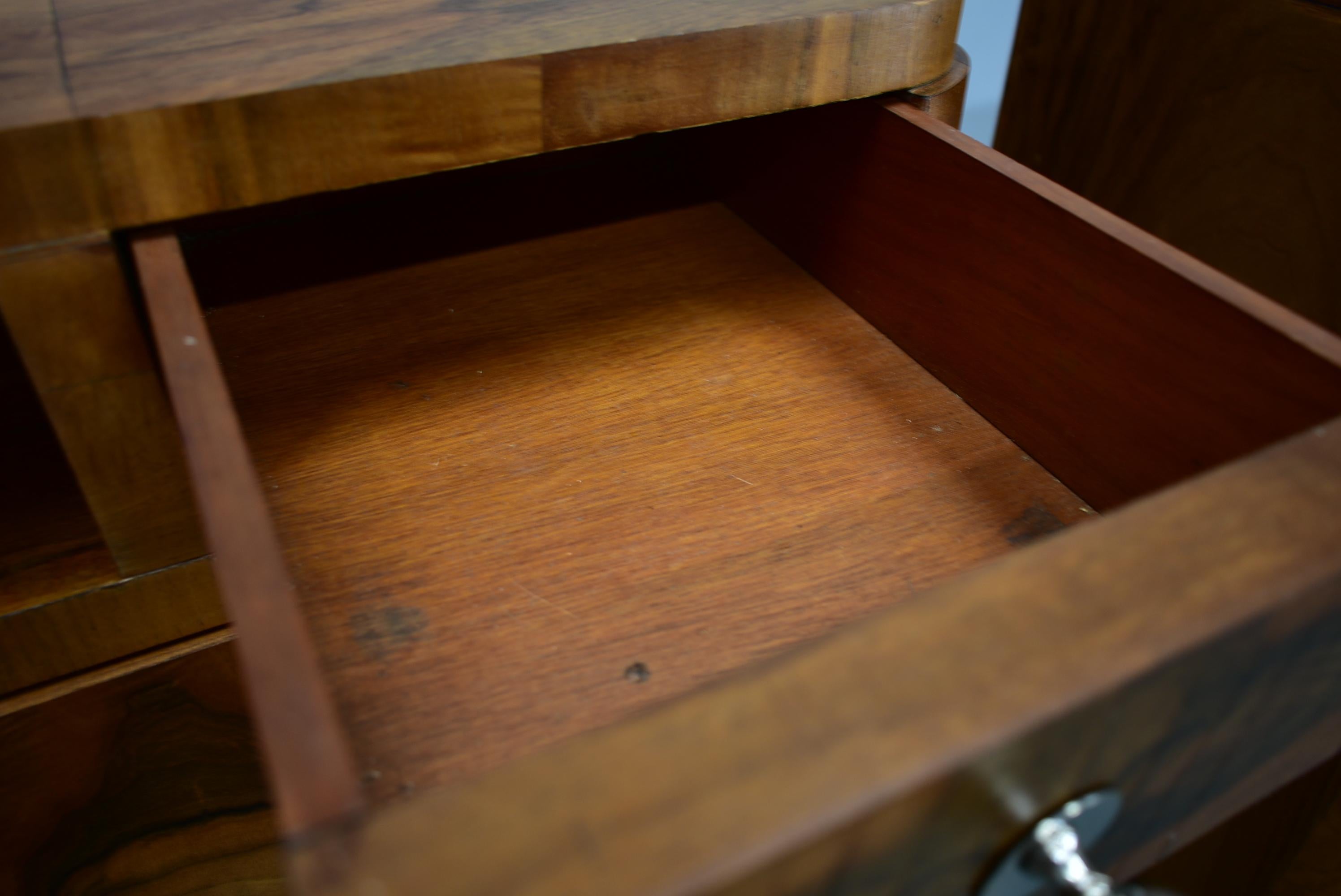 Mid-20th Century 1937s Pair of Art Deco Bedside Tables, Czechoslovakia For Sale